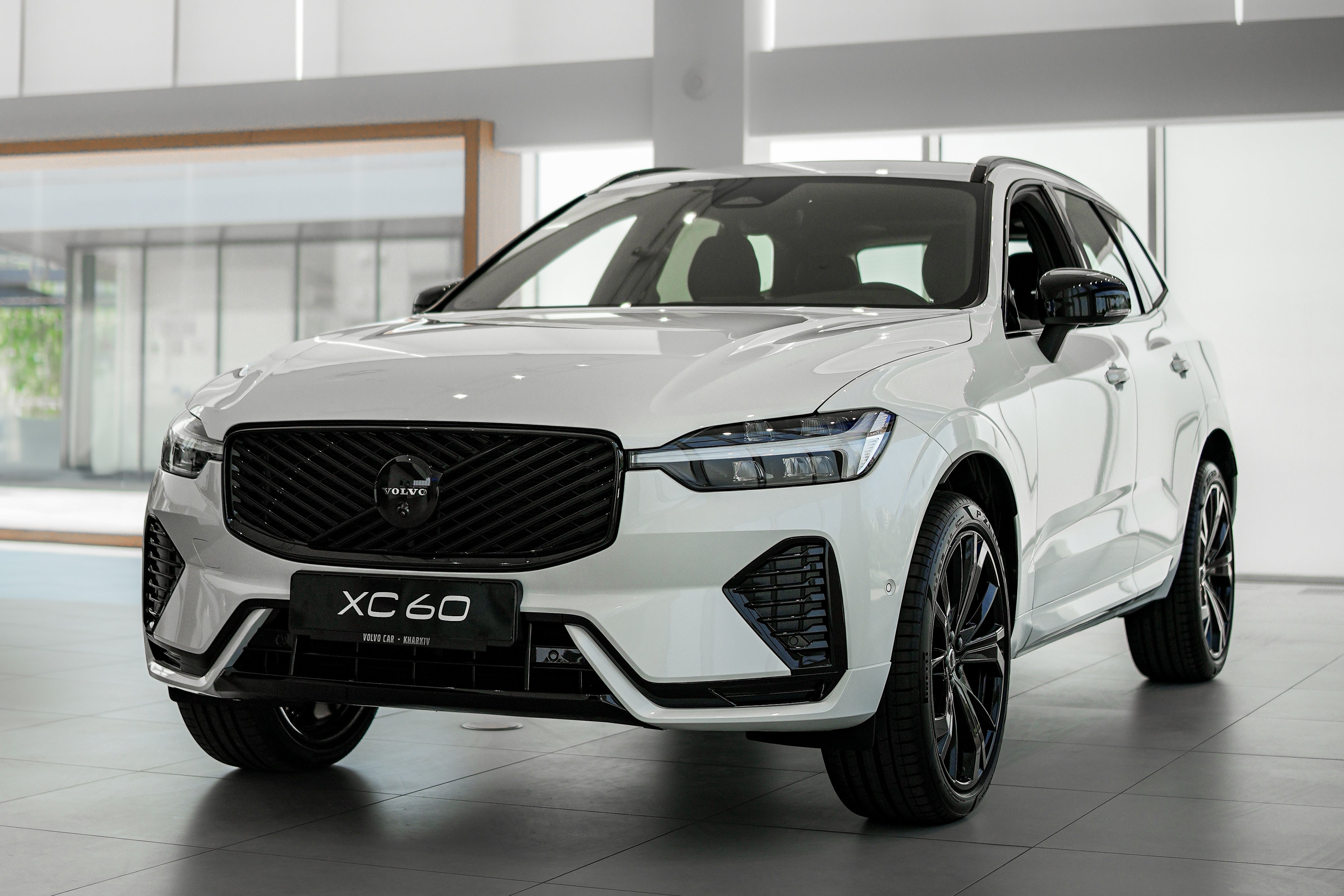 Volvo XC60 2025 B5 Plus Black Edition