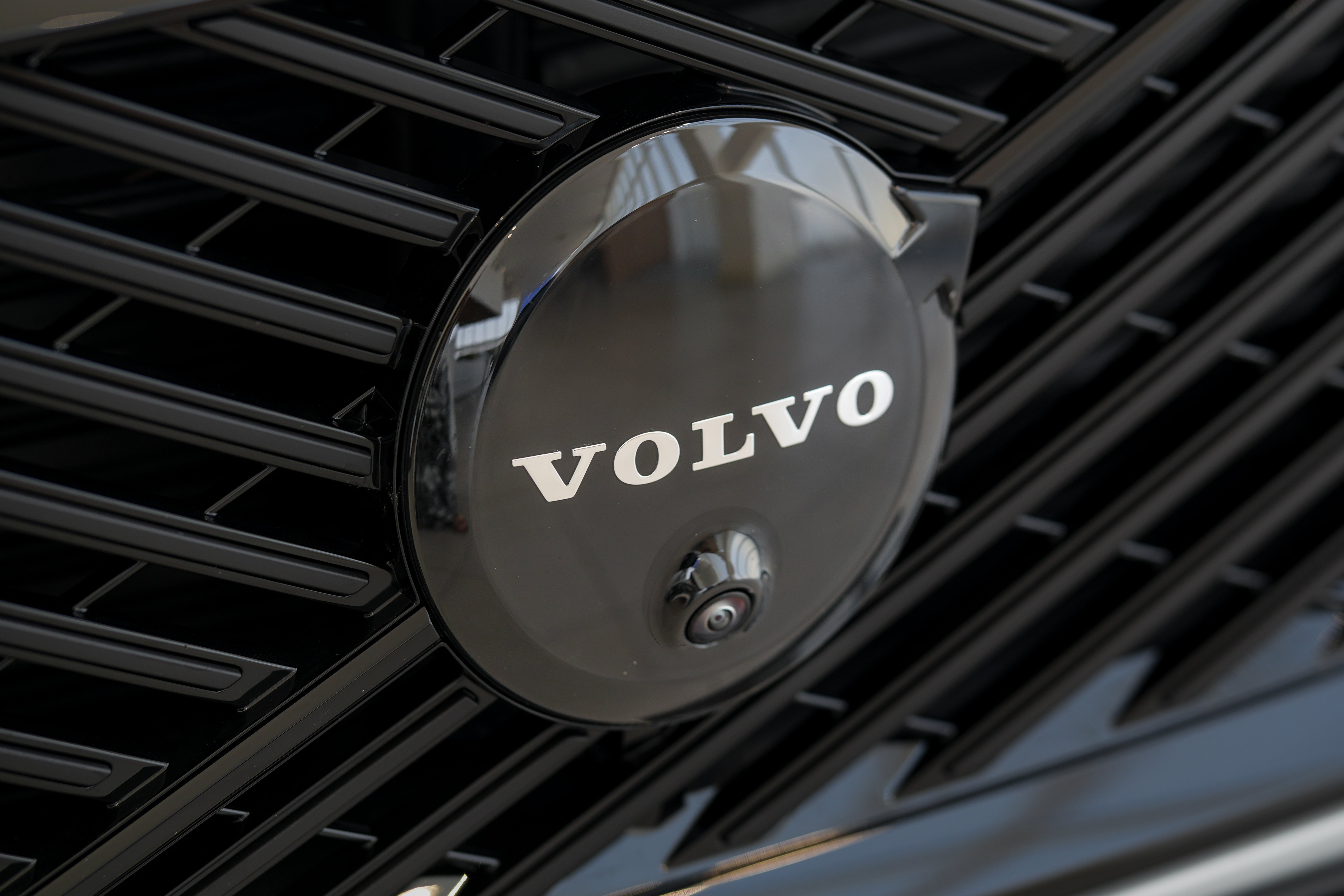 Volvo XC60 2025 B5 Plus Black Edition
