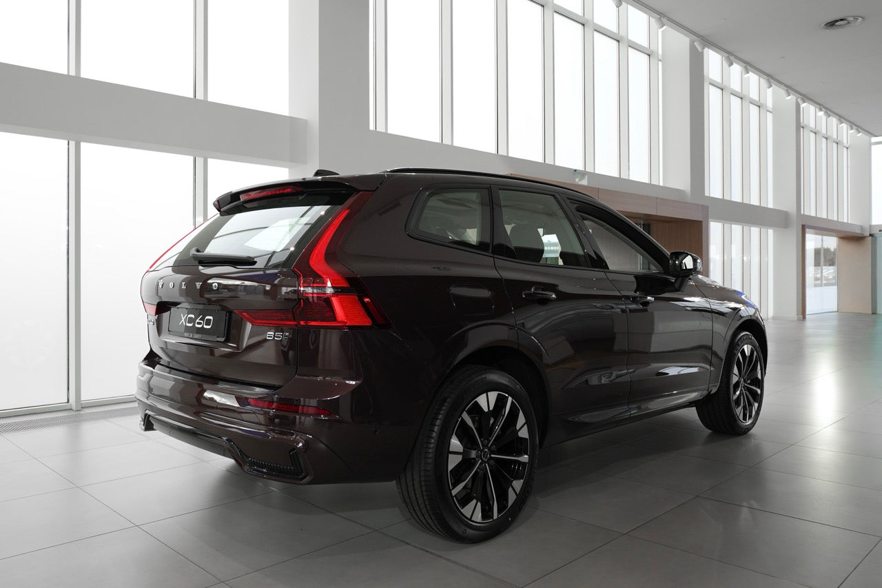 Volvo XC60 2025 B5 Ultra Dark Mulberry