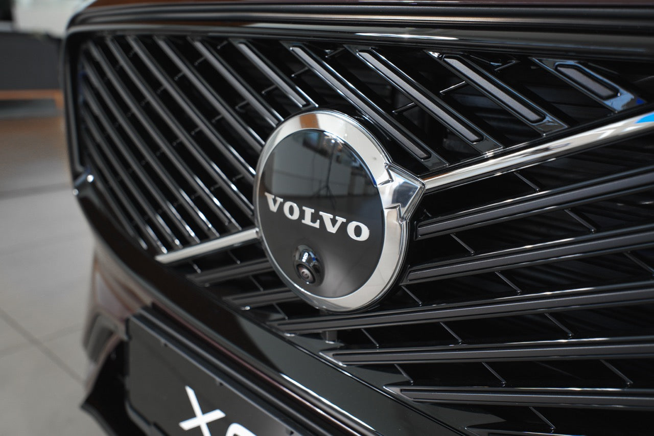 Volvo XC60 2025 B5 Ultra Dark Mulberry