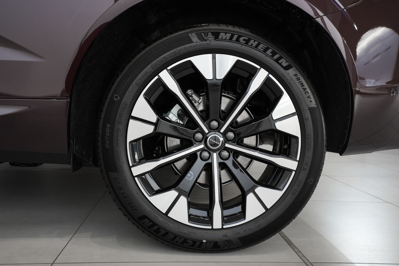 Volvo XC60 2025 B5 Ultra Dark Mulberry