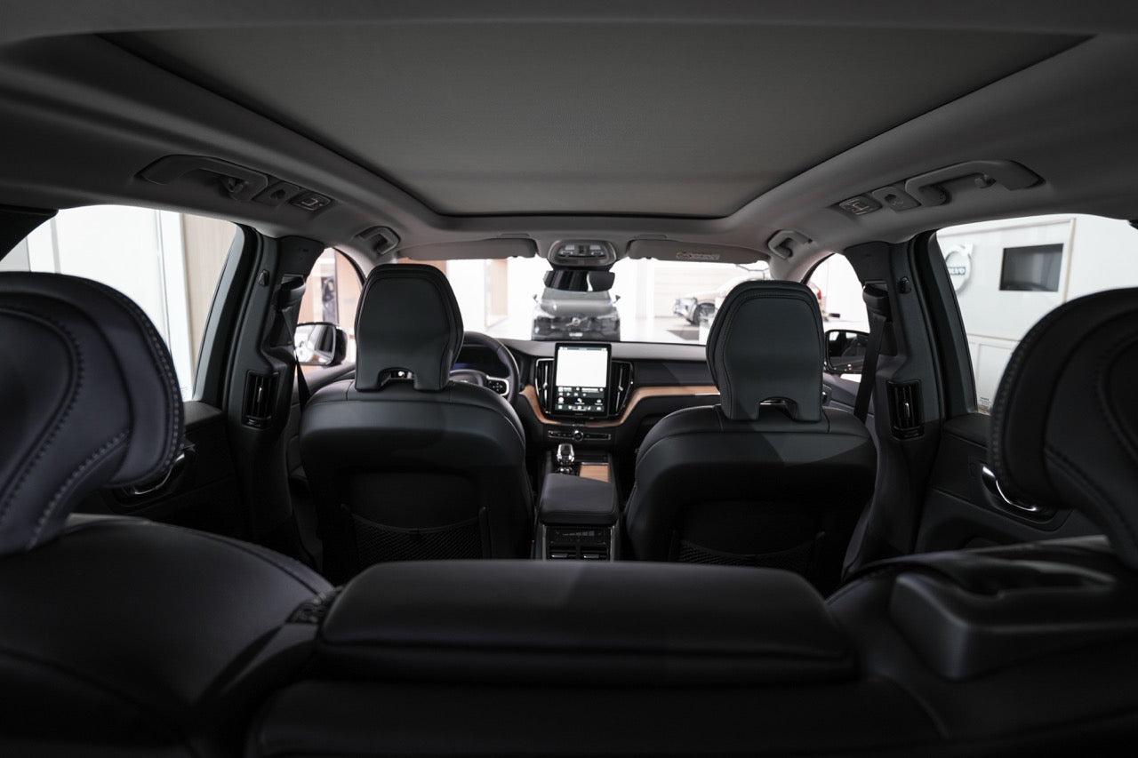 Volvo XC60 2025 B5 Ultra Dark Mulberry