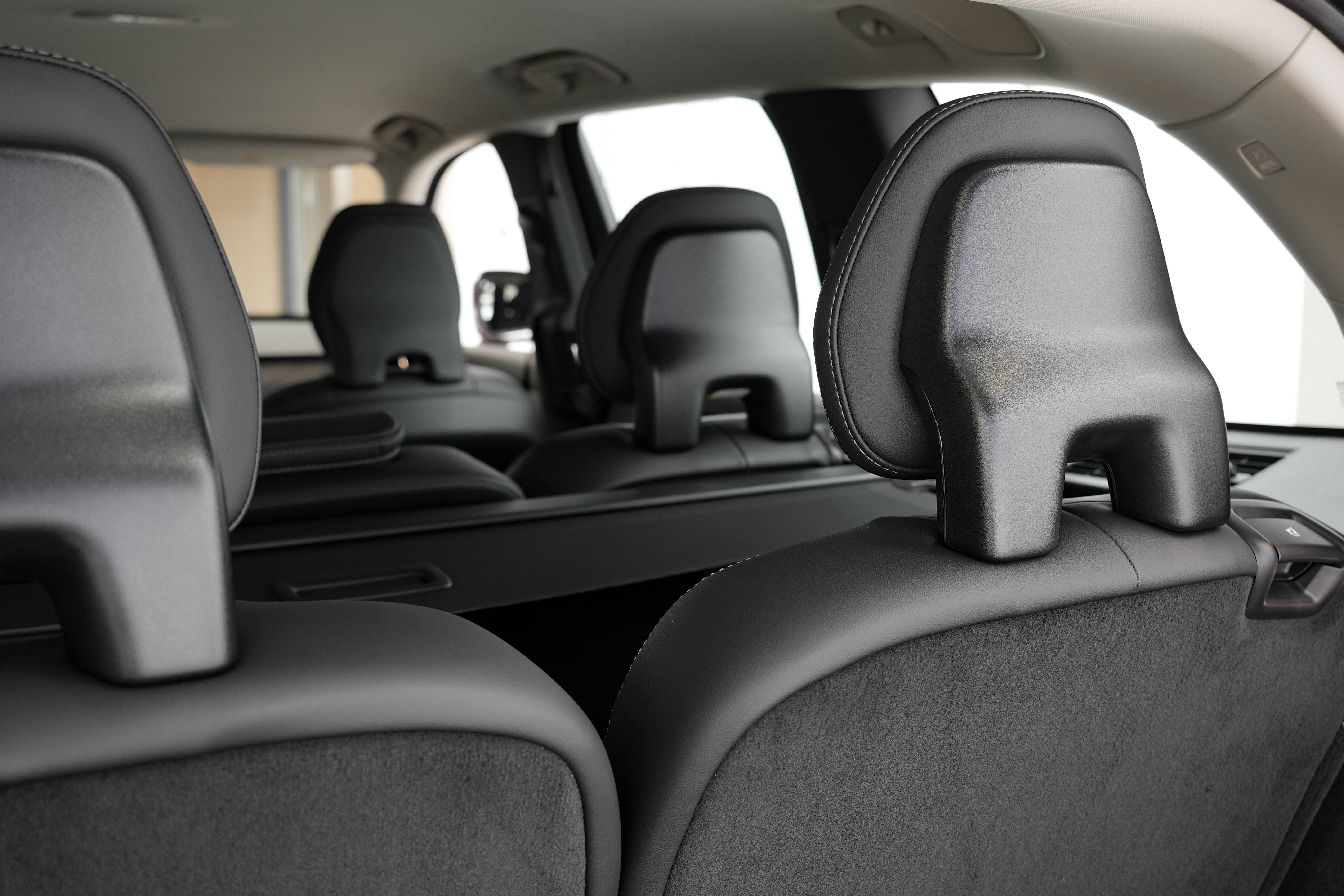 Volvo XC90 B5 Plus Bright Onyx Black