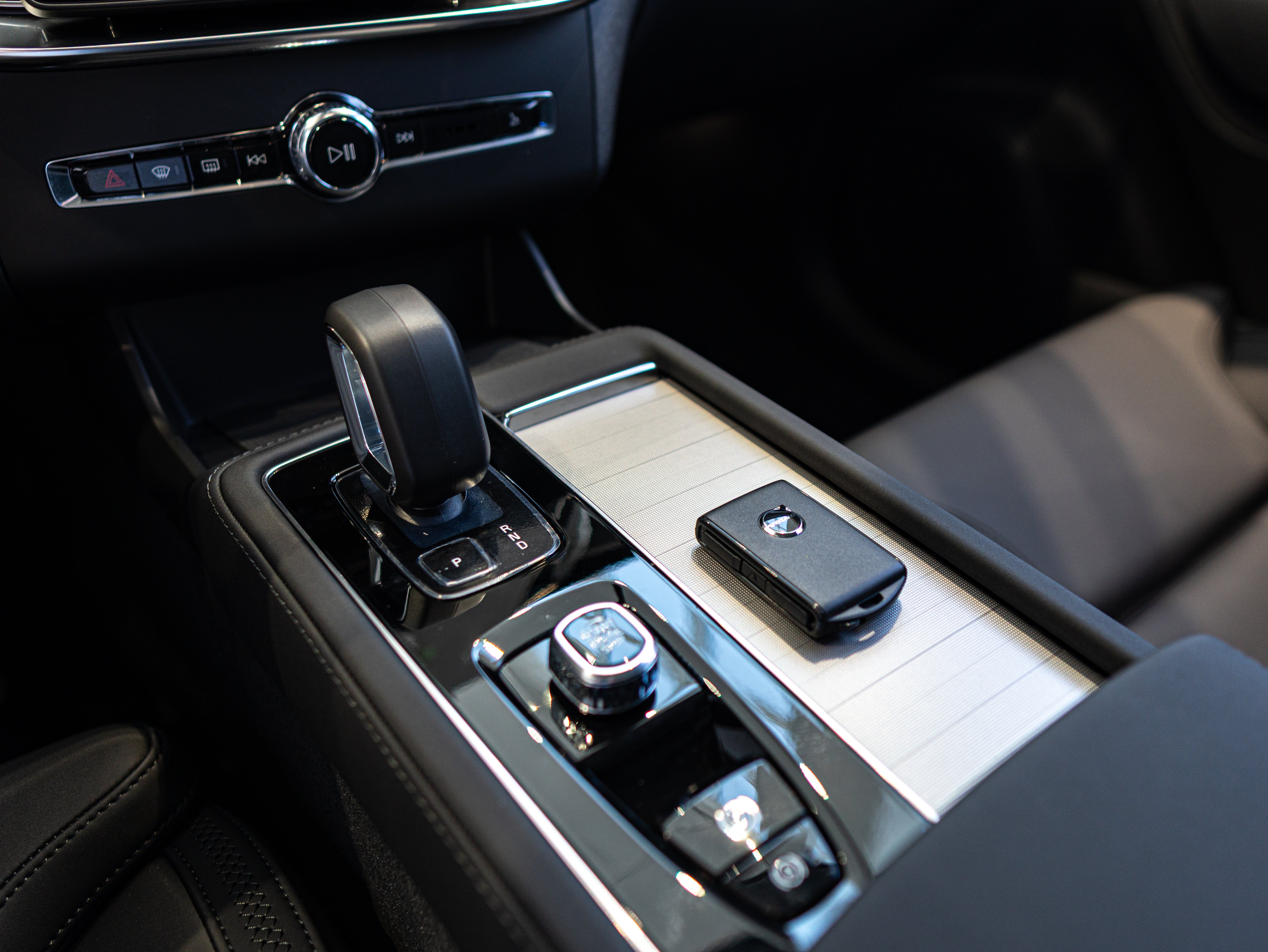 Volvo XC90 B5 Core Onyx Black - Charcoal/Vinyl5/Charcoal