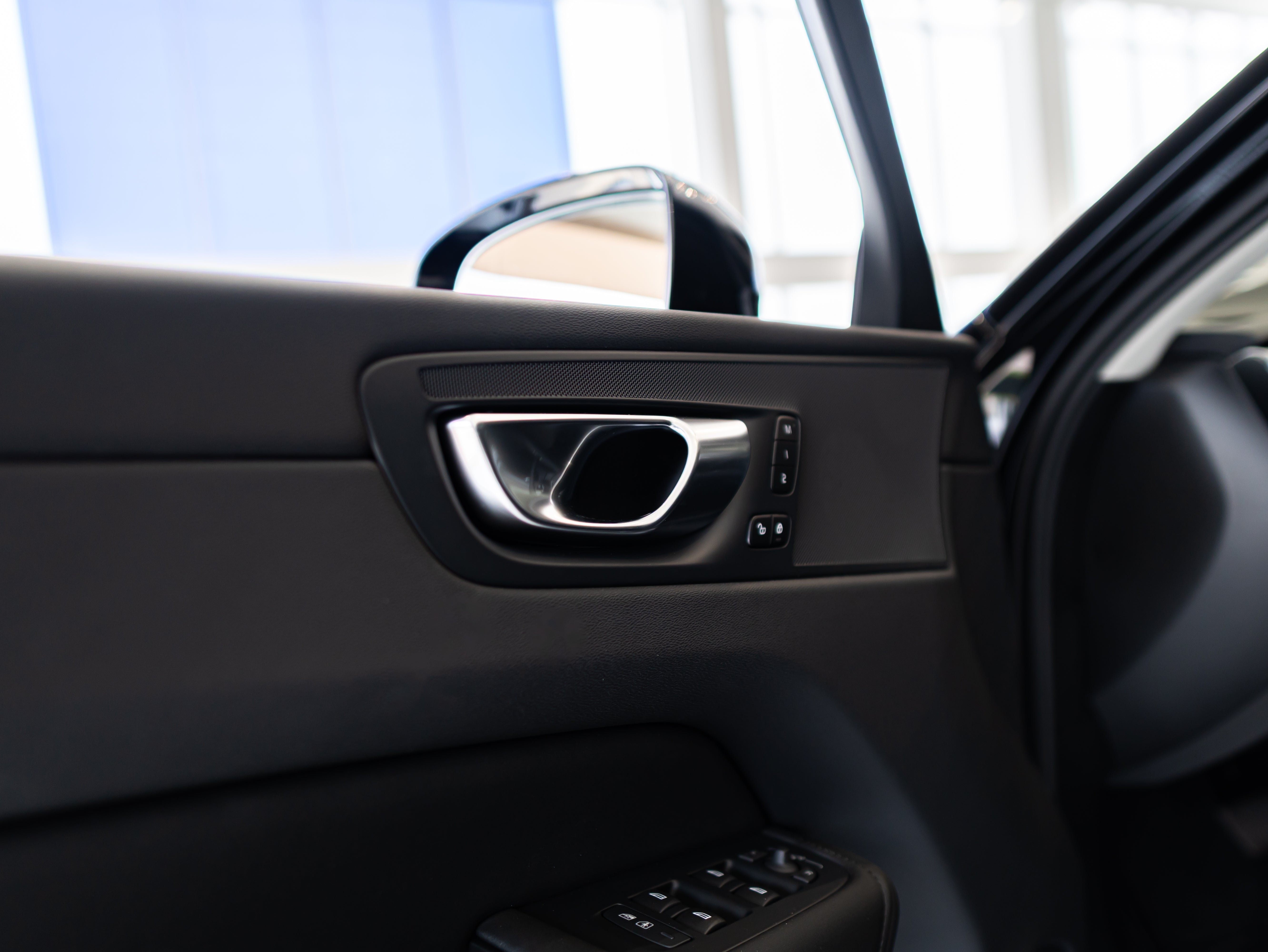 Volvo XC60 B5 Core Onyx Black - Charcoal/Vinyl5/Charcoal 2026