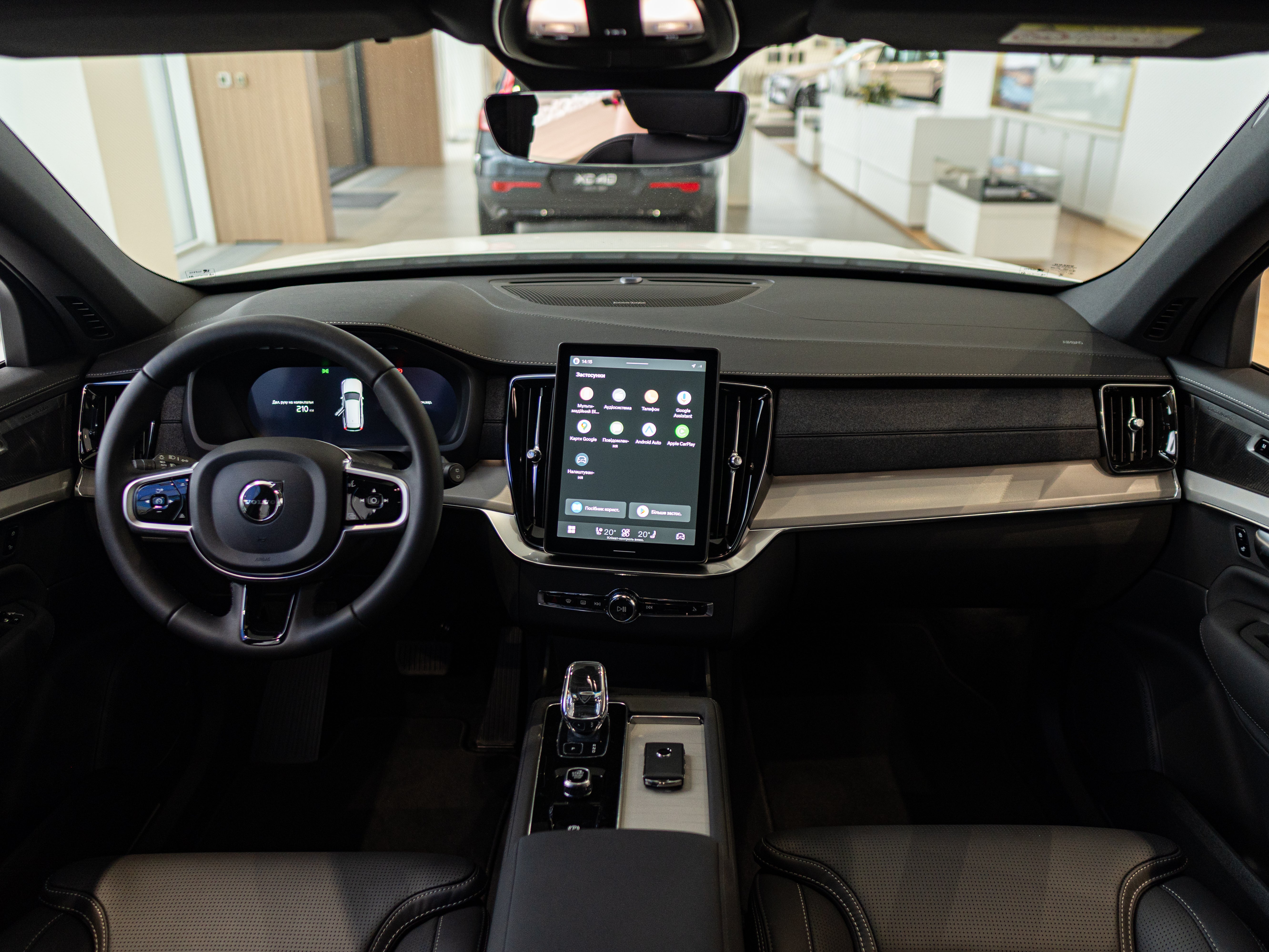 Volvo XC90 T8 Plus Black Edition Crystal White - Charcoal/Leac/Cardamom 2026