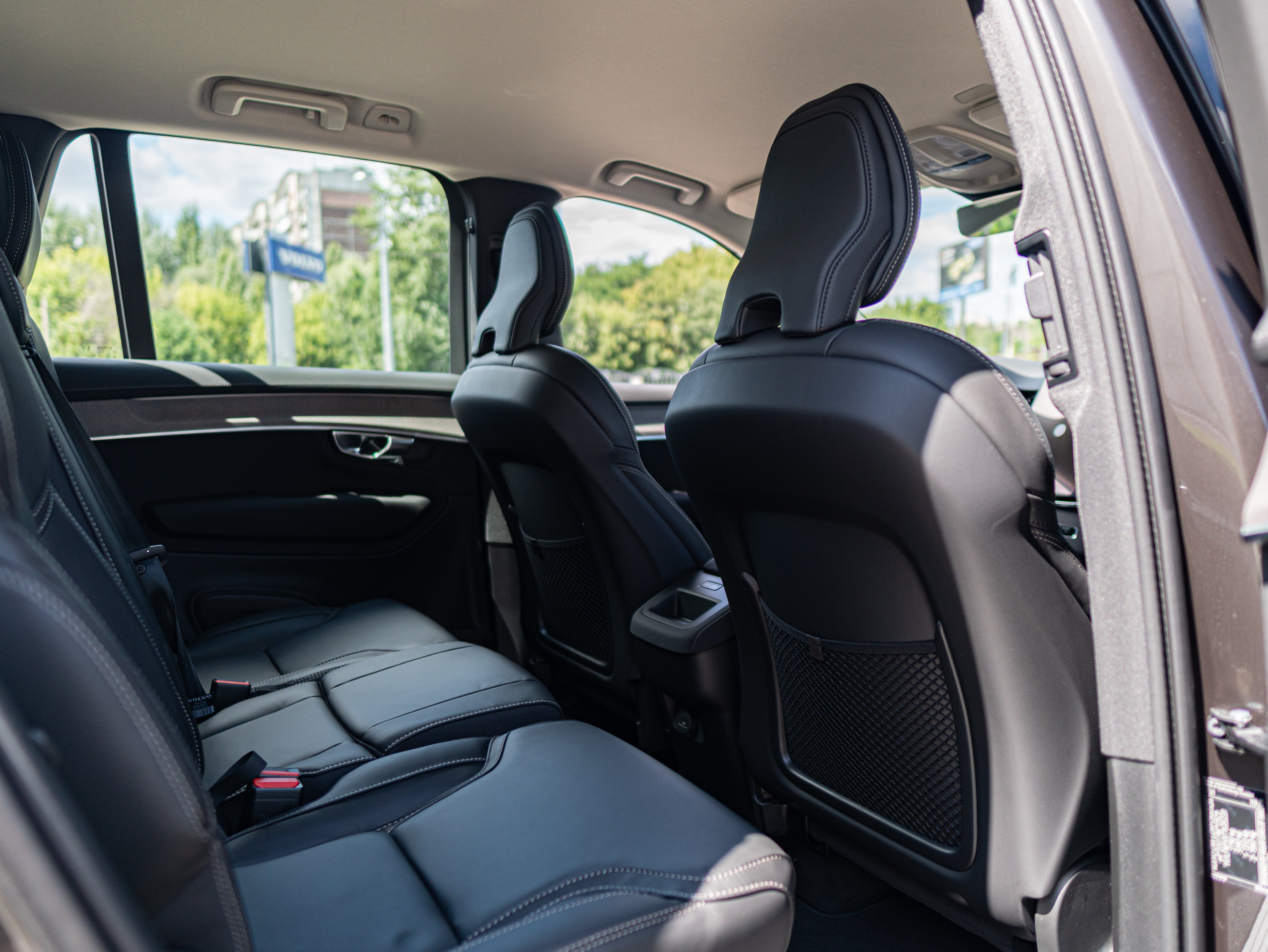 Volvo XC90 B5 Plus Bright Platinum Grey - Charcoal/Leac/Cardamom 2026