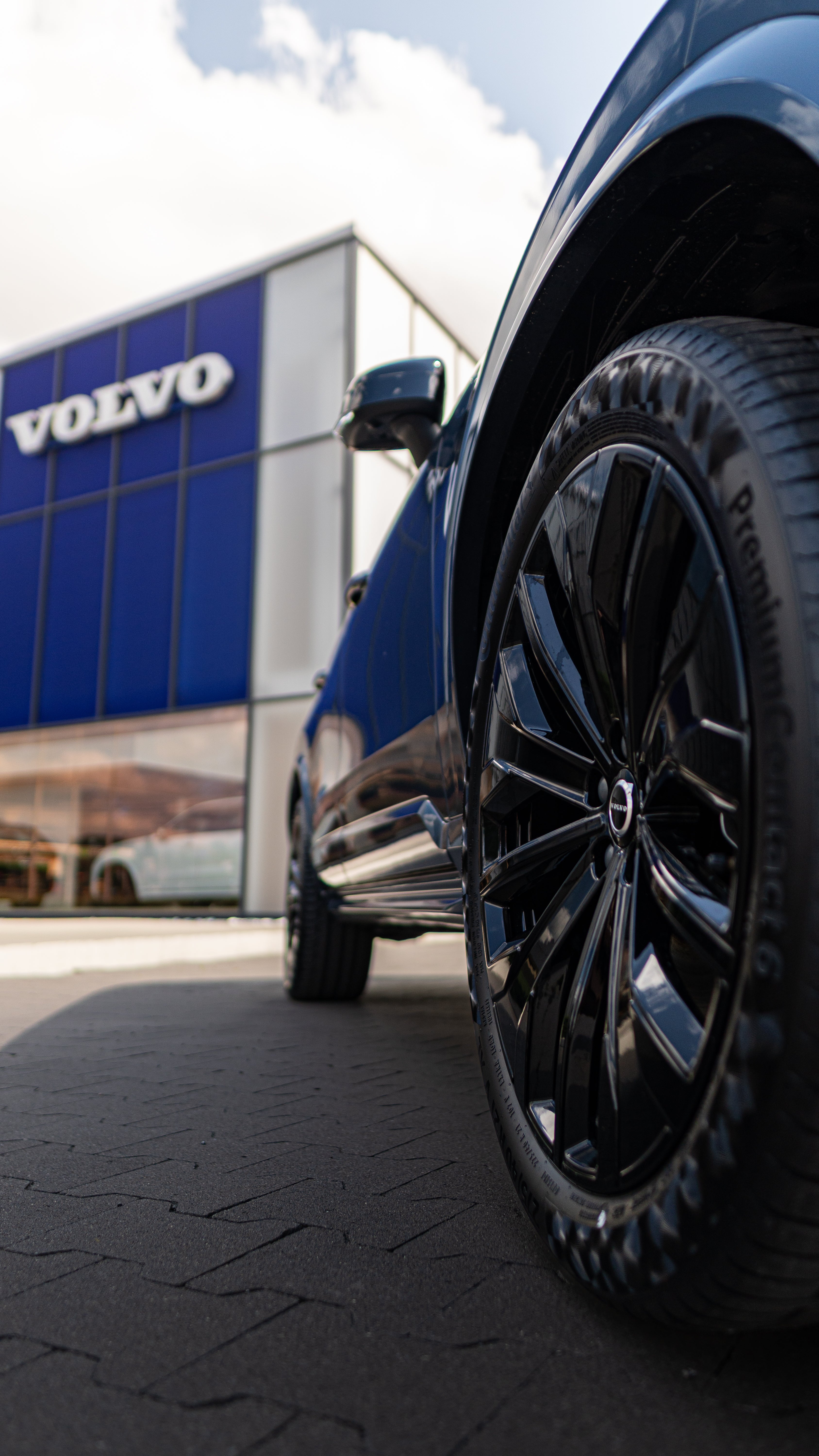 Volvo XC90 T8 Plus Black Edition Denim Blue - Charcoal/Leac/Cardamom 2026