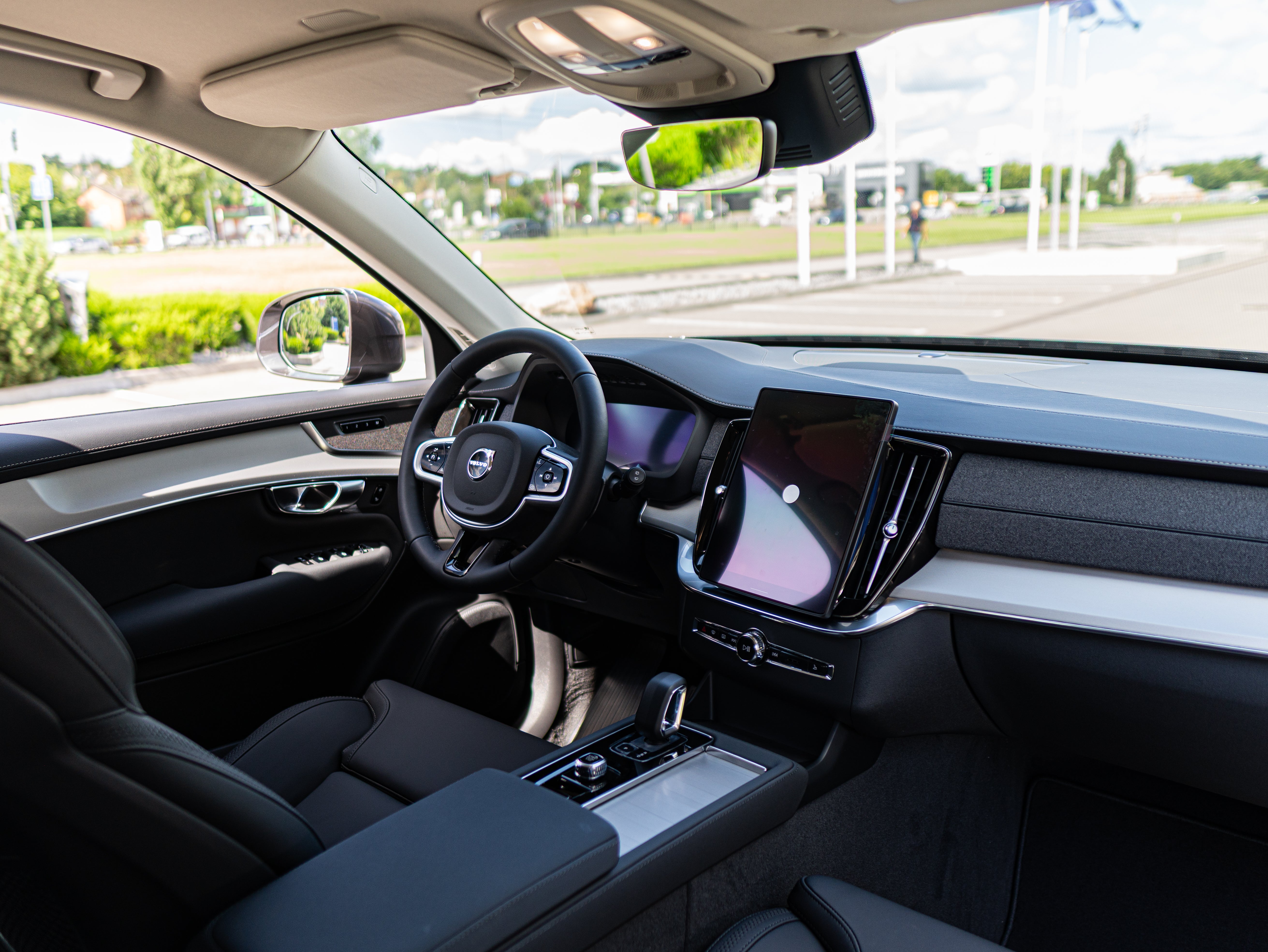 Volvo XC90 B5 Core Platinum Grey - Charcoal/Vinyl5/Charcoal 2026