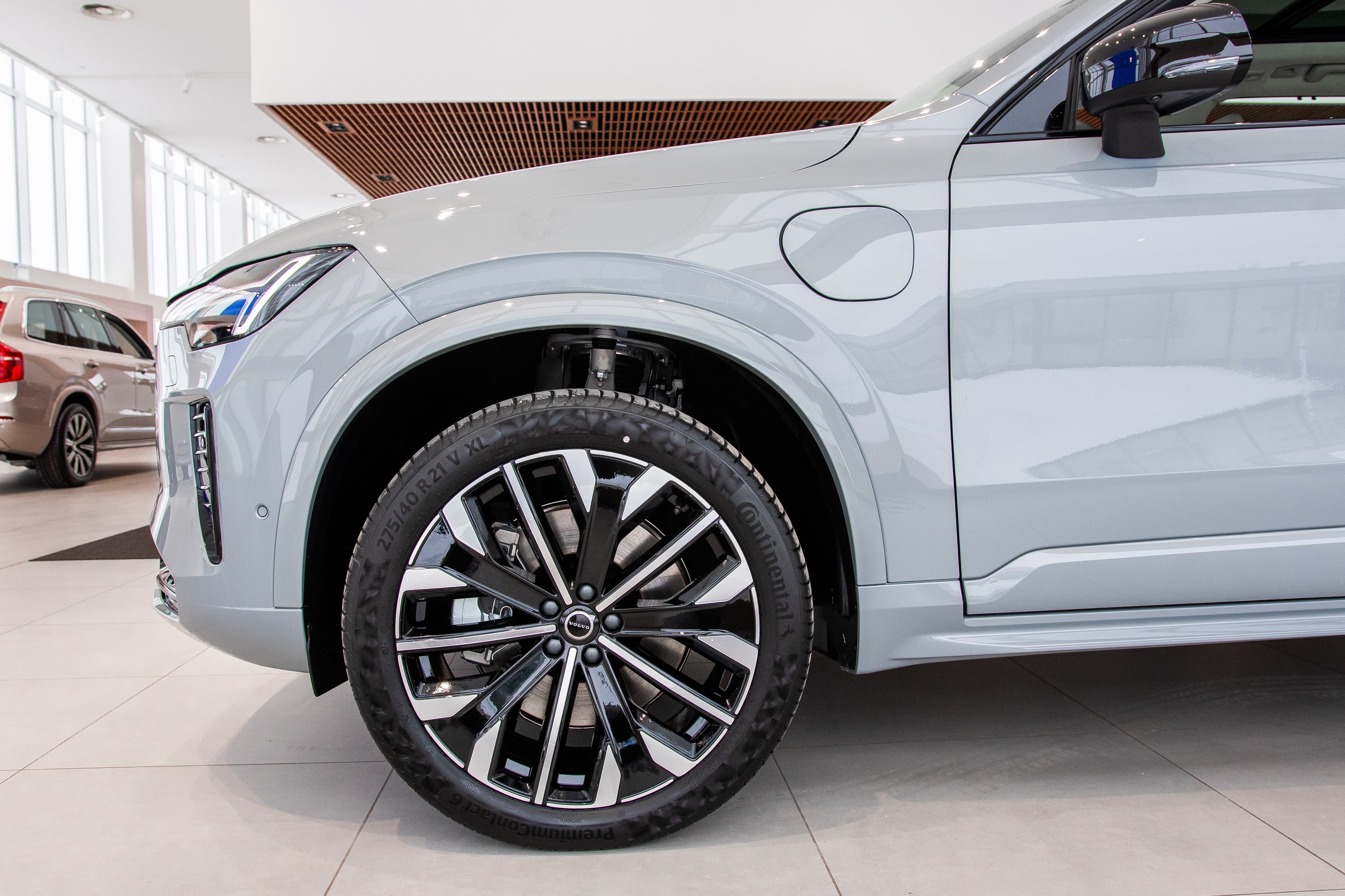 Volvo XC90 2025 T8 Ultra Vapour Grey