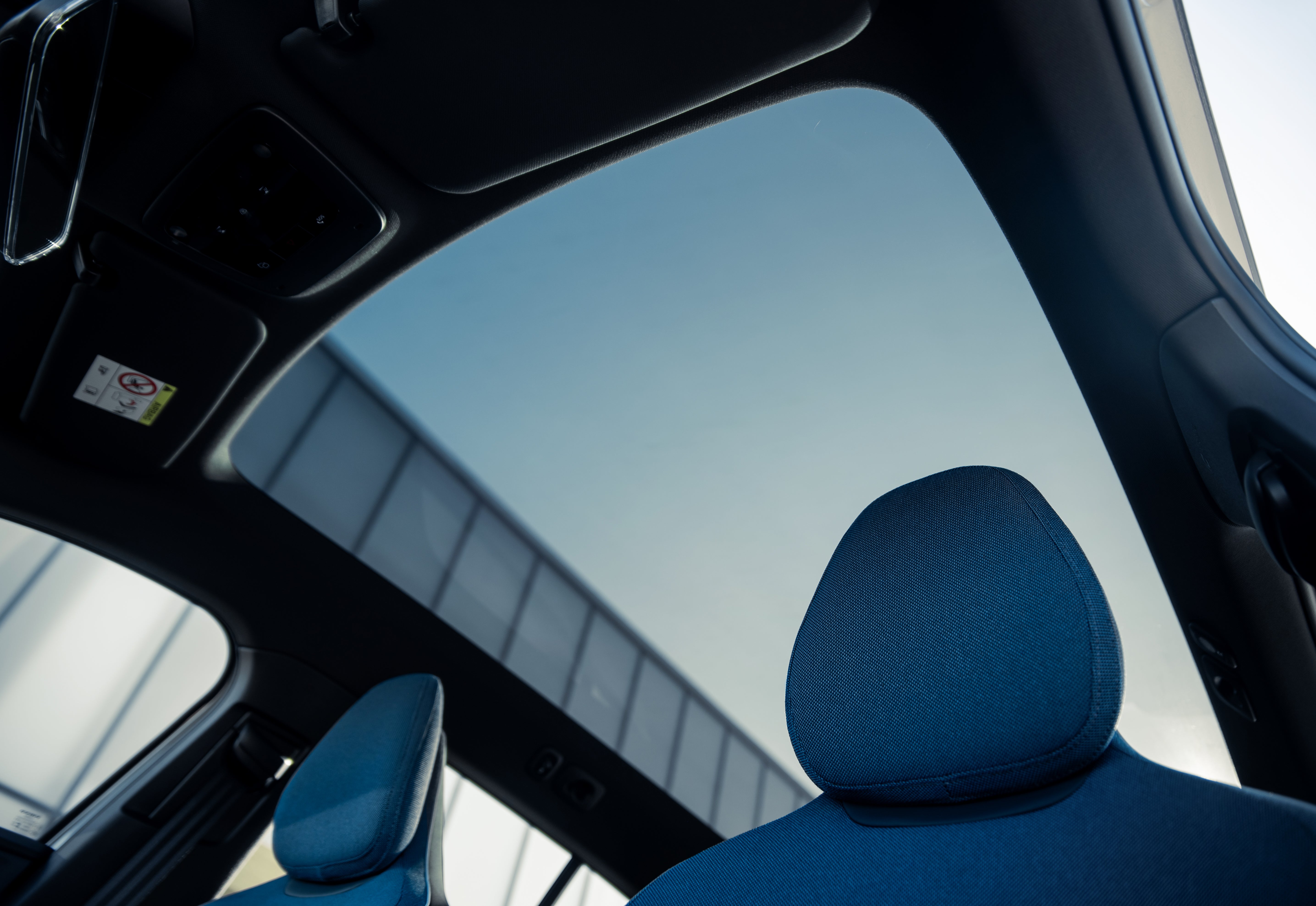 Volvo EX30 Ultra Cloud Blue
