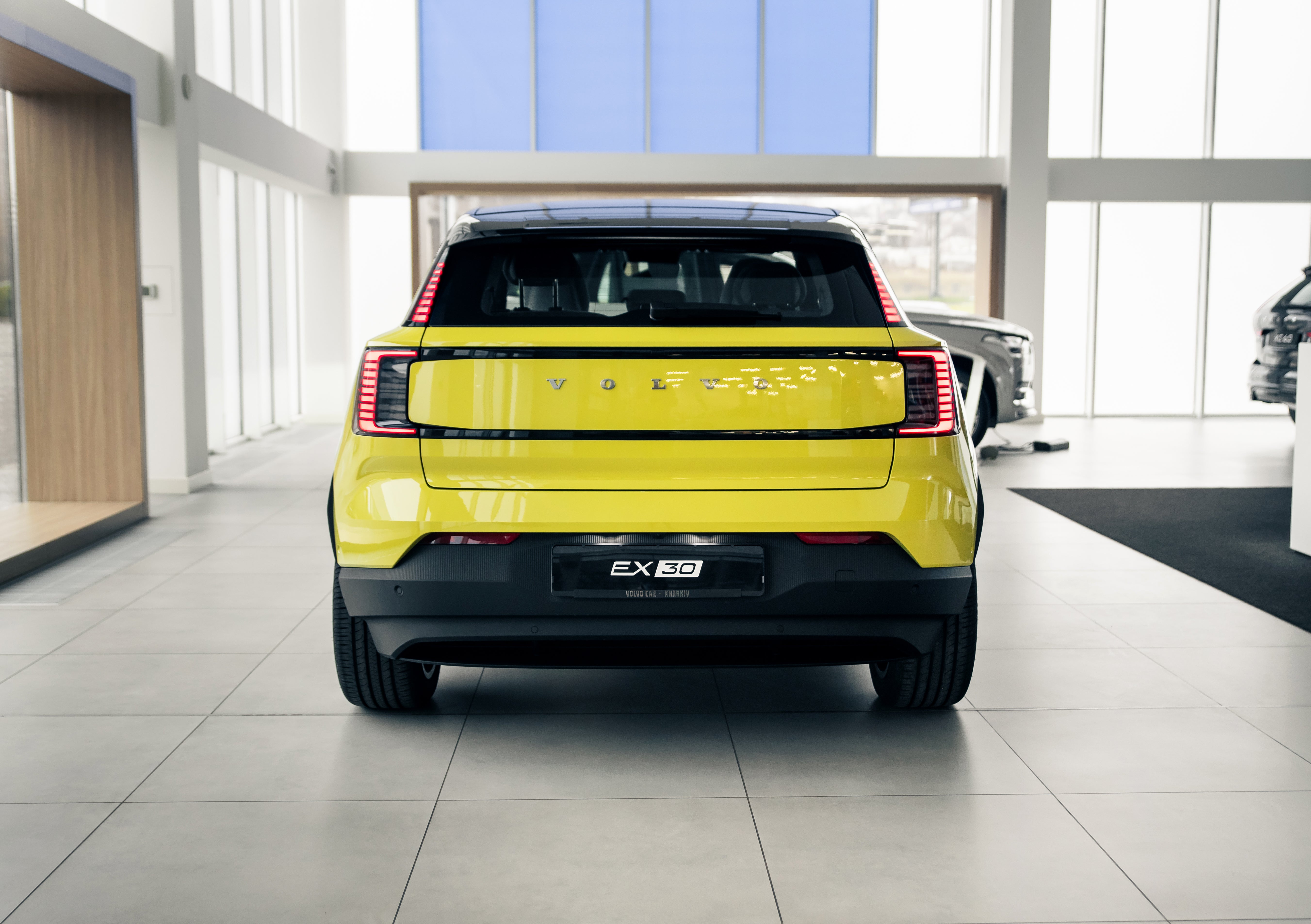Volvo EX30 Ultra Twin Moss Yellow 2024
