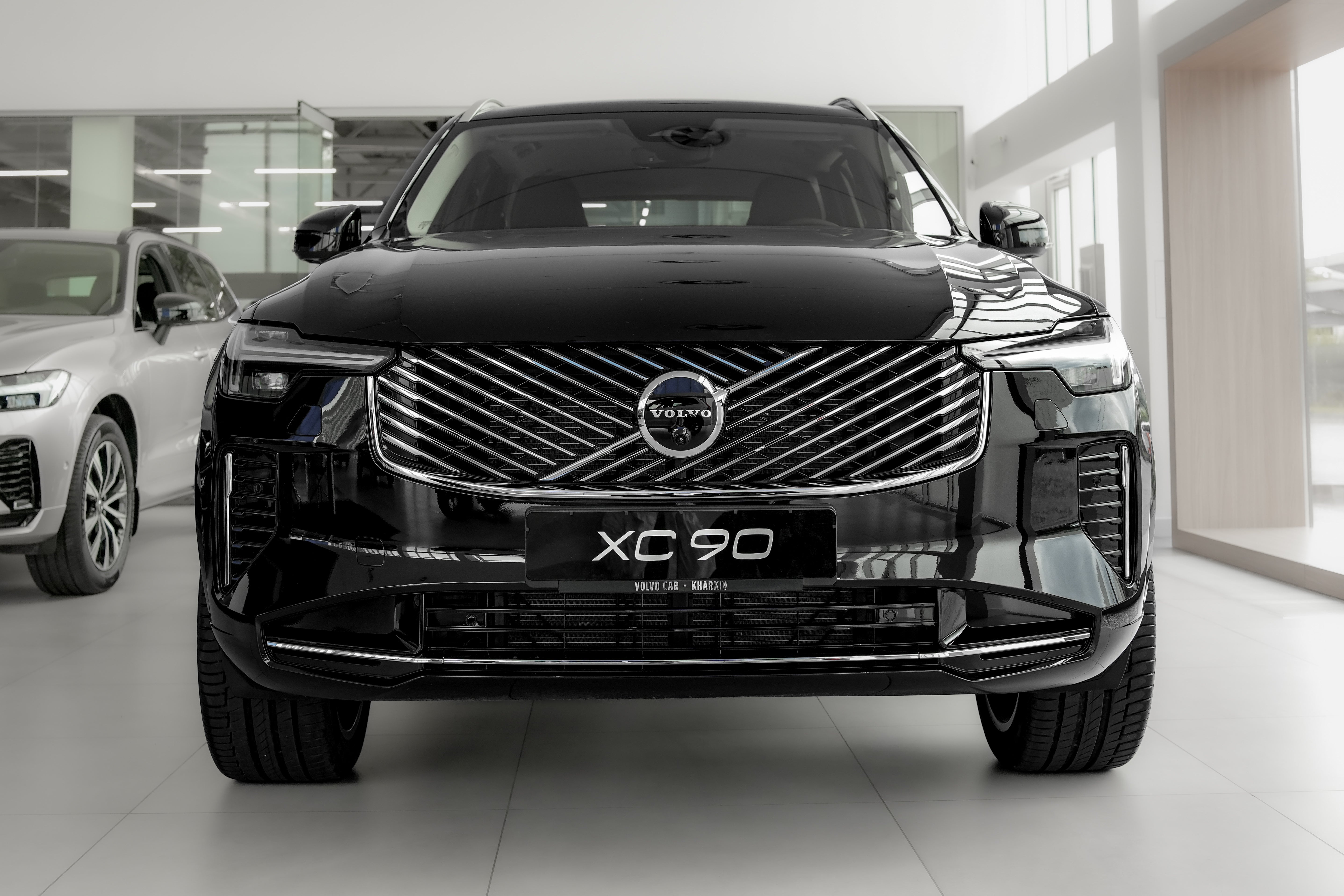 Volvo XC90 B5 Plus Bright Onyx Black