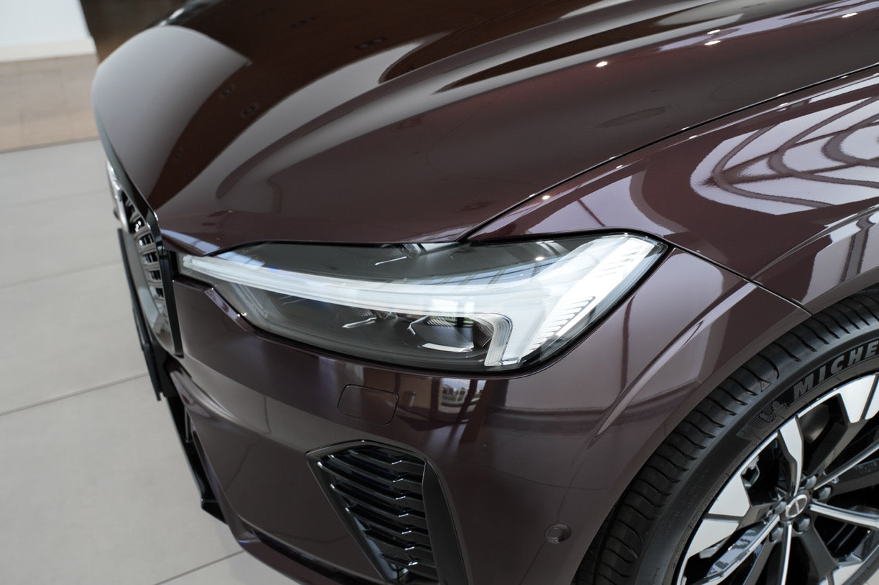 Volvo XC60 2025 B5 Ultra Dark Mulberry