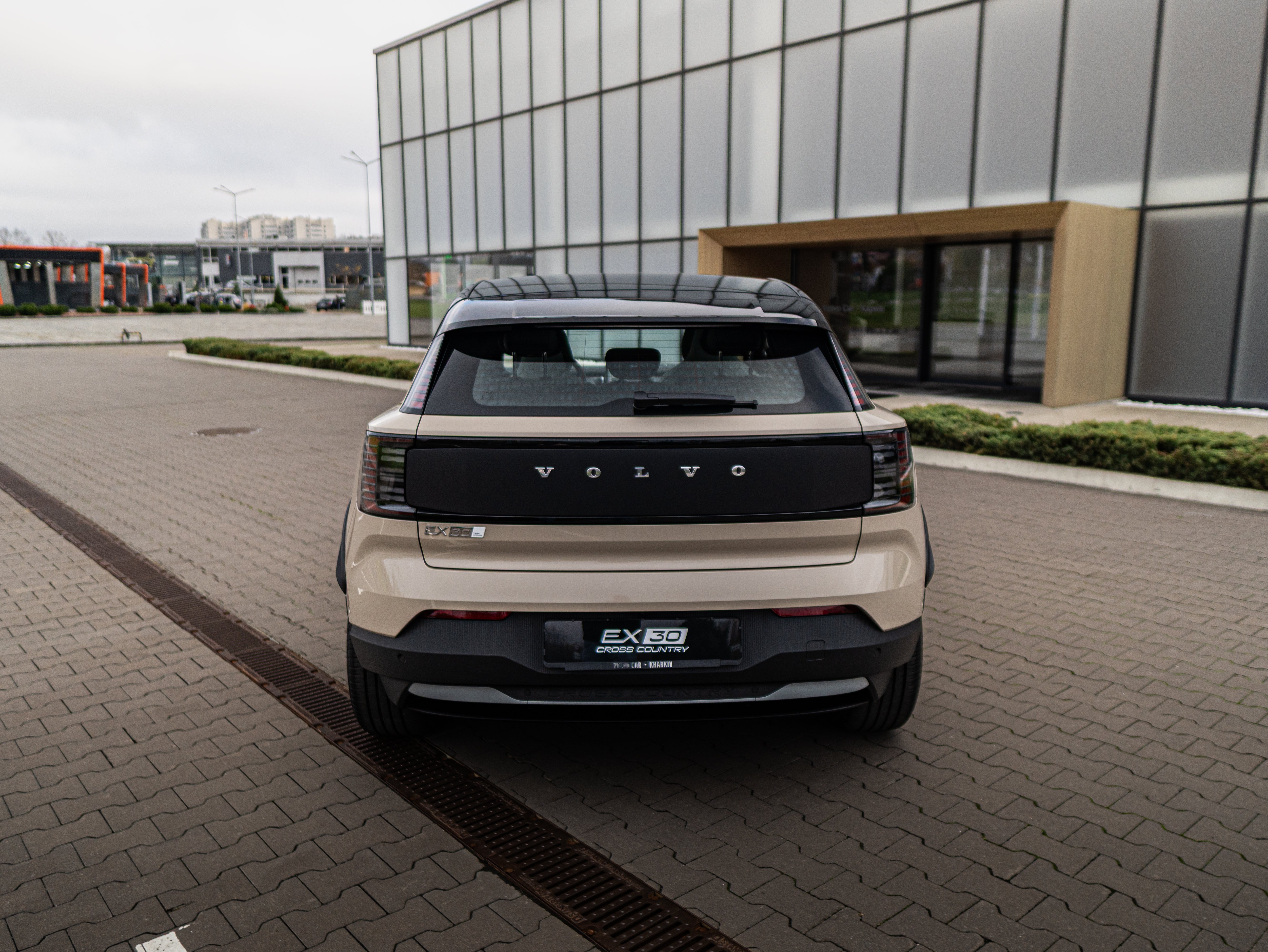 Volvo EX30 Cross Country Ultra - Sand Dune