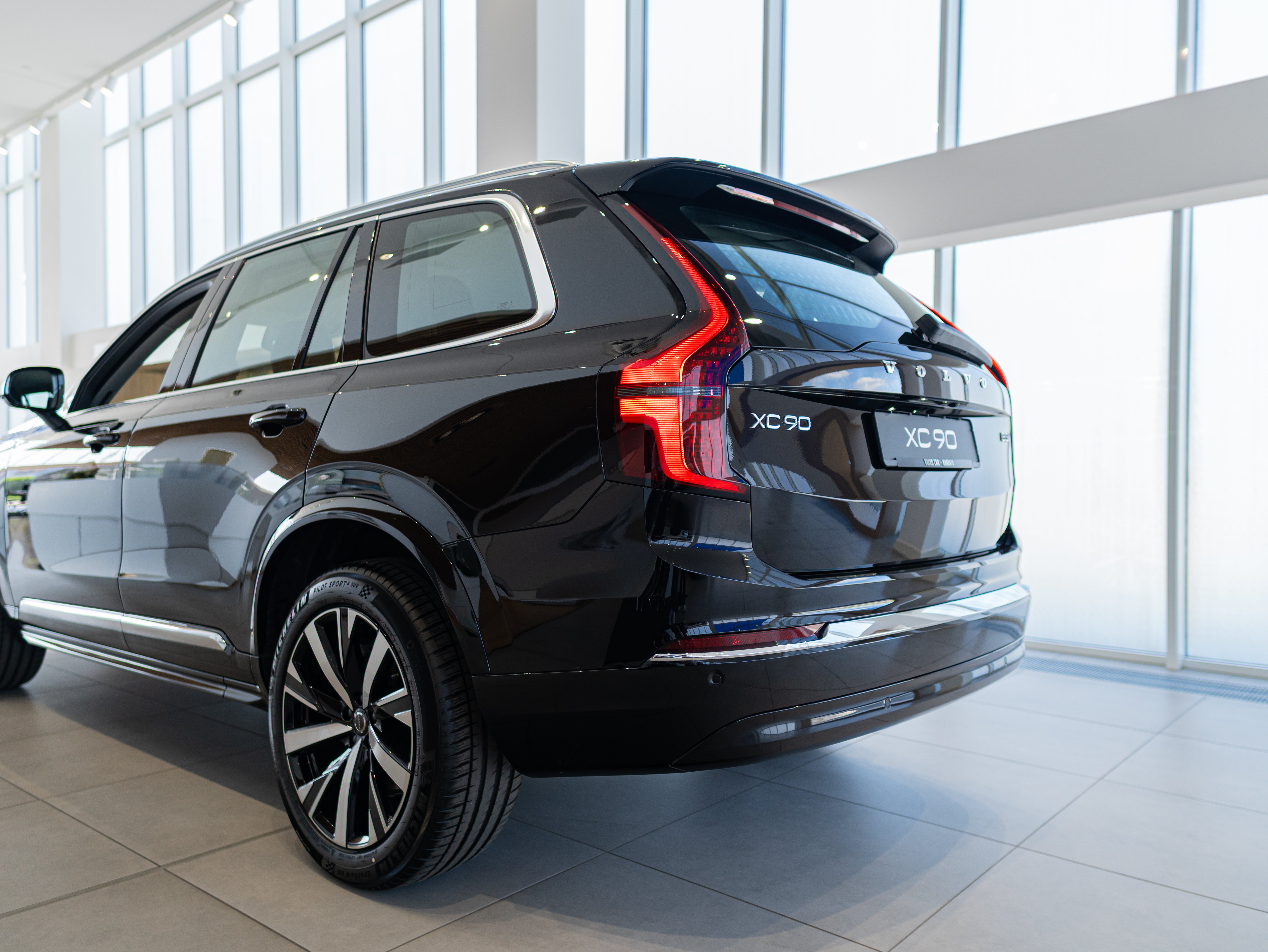 Volvo XC90 B5 Core Onyx Black - Charcoal/Vinyl5/Charcoal