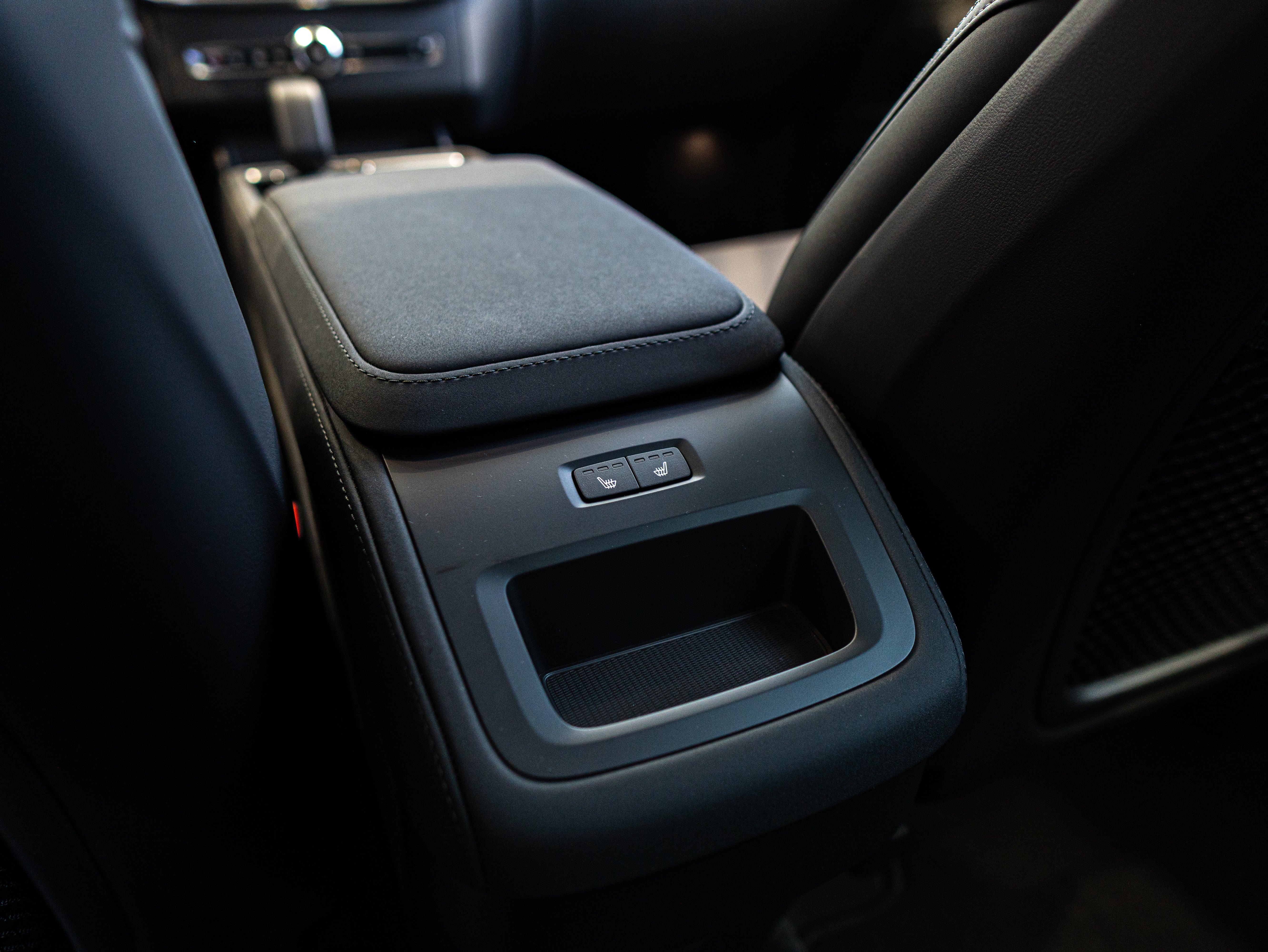 Volvo XC90 B5 Core Onyx Black - Charcoal/Vinyl5/Charcoal