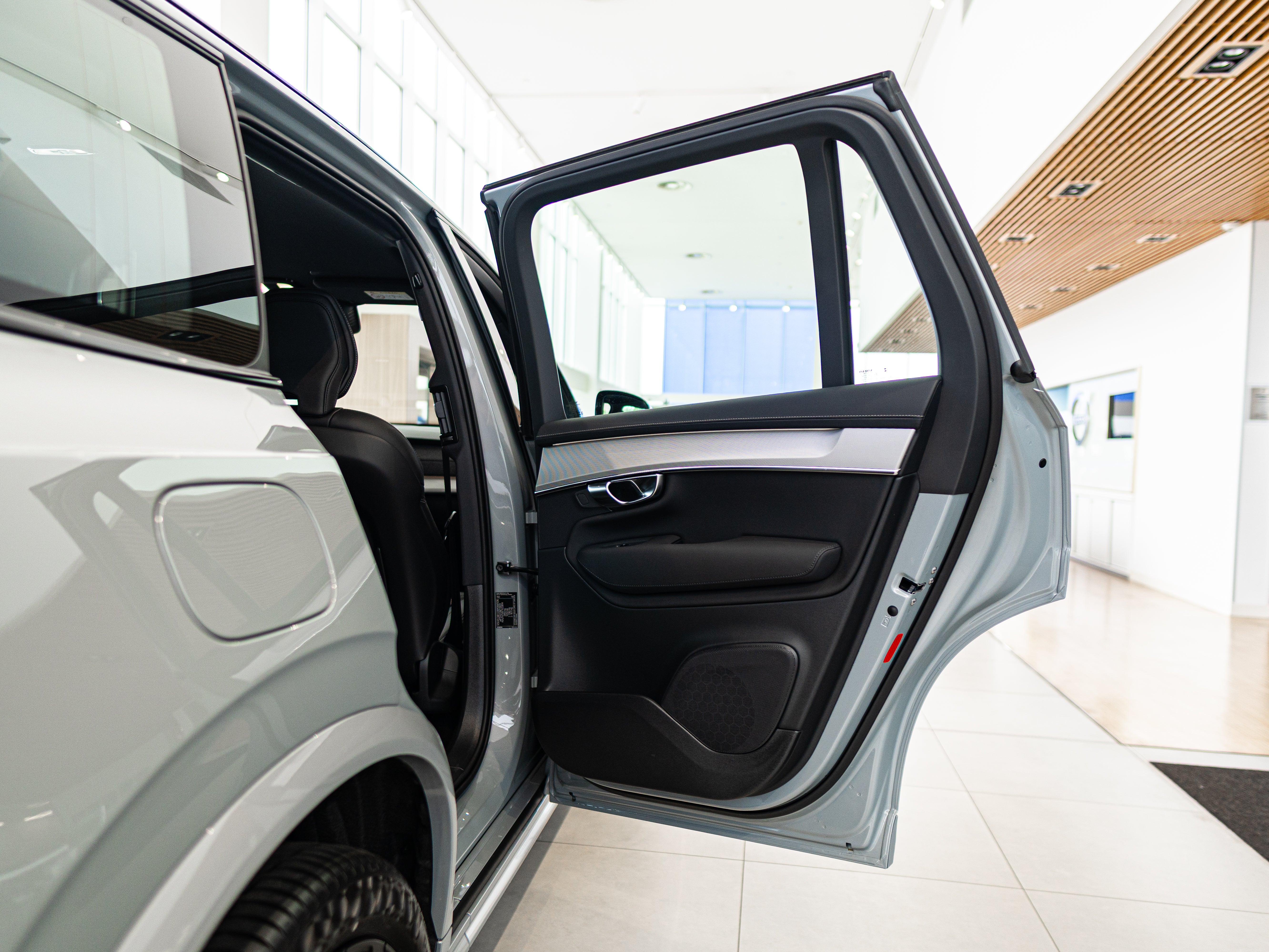 Volvo XC90 T8 Plus Black Edition MY26.5 Vapour Grey - Charcoal/Leac/Charc