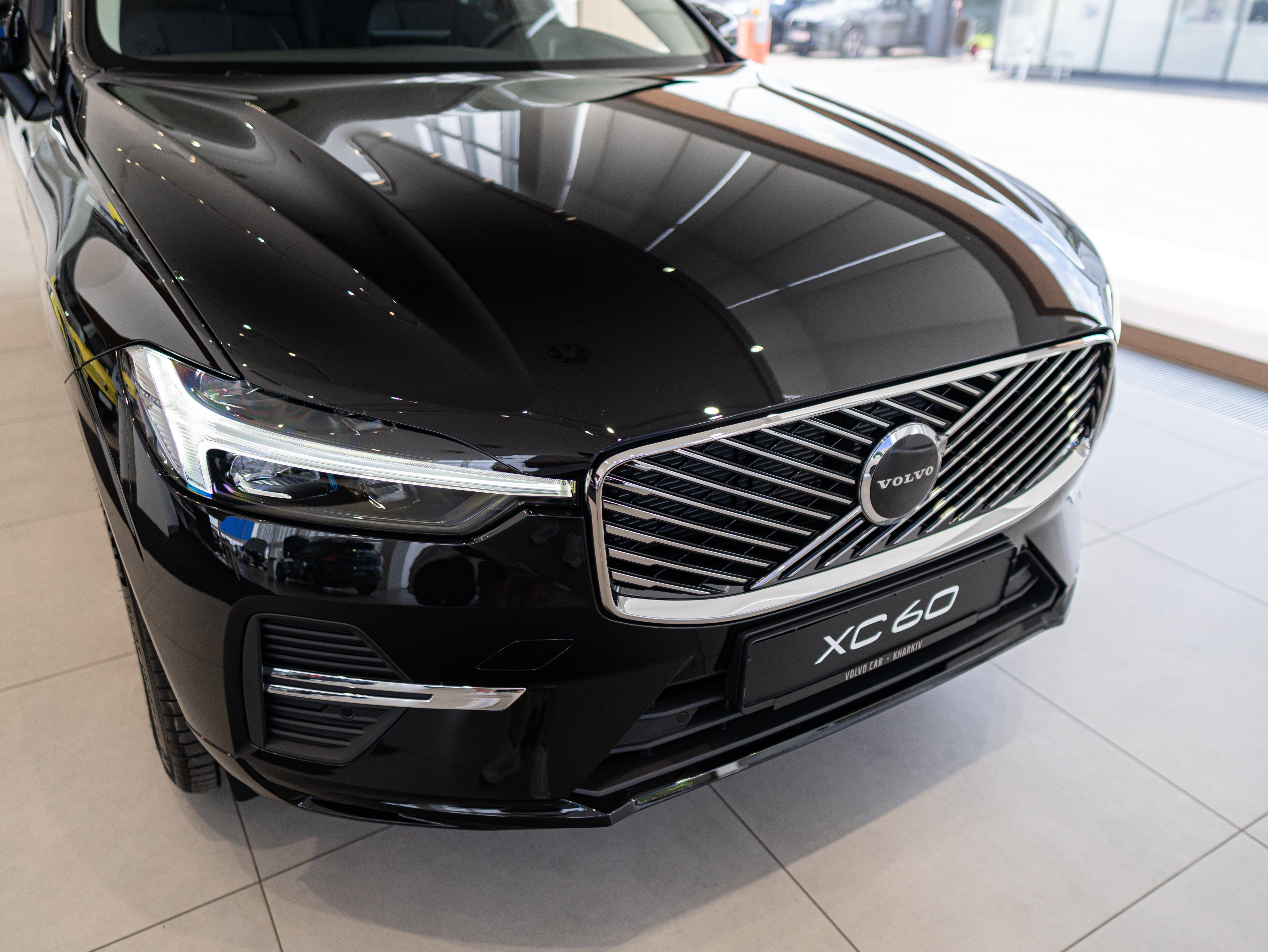 Volvo XC60 B5 Core Onyx Black - Charcoal/Vinyl5/Charcoal 2026