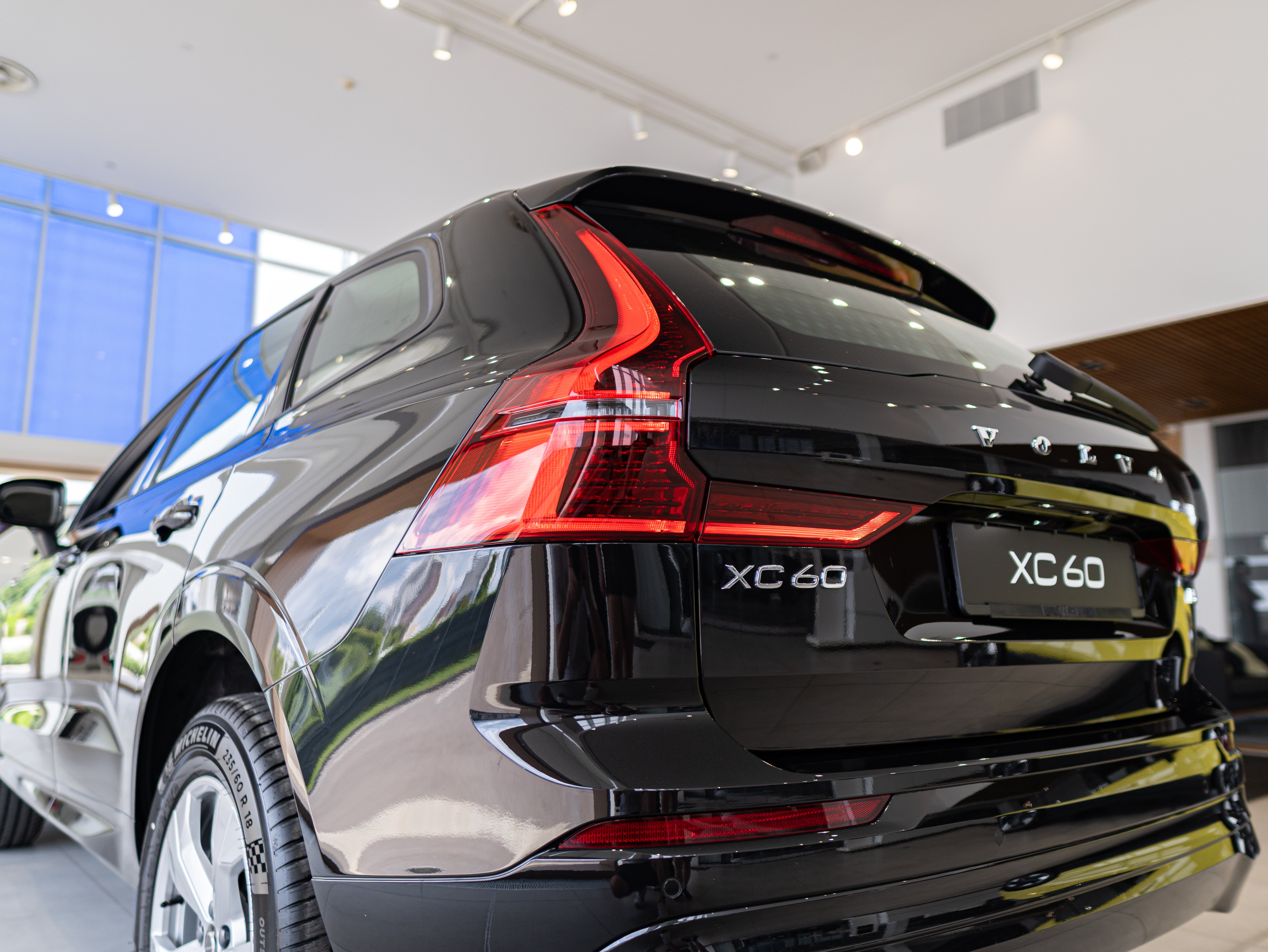 Volvo XC60 B5 Core Onyx Black - Charcoal/Vinyl5/Charcoal 2026