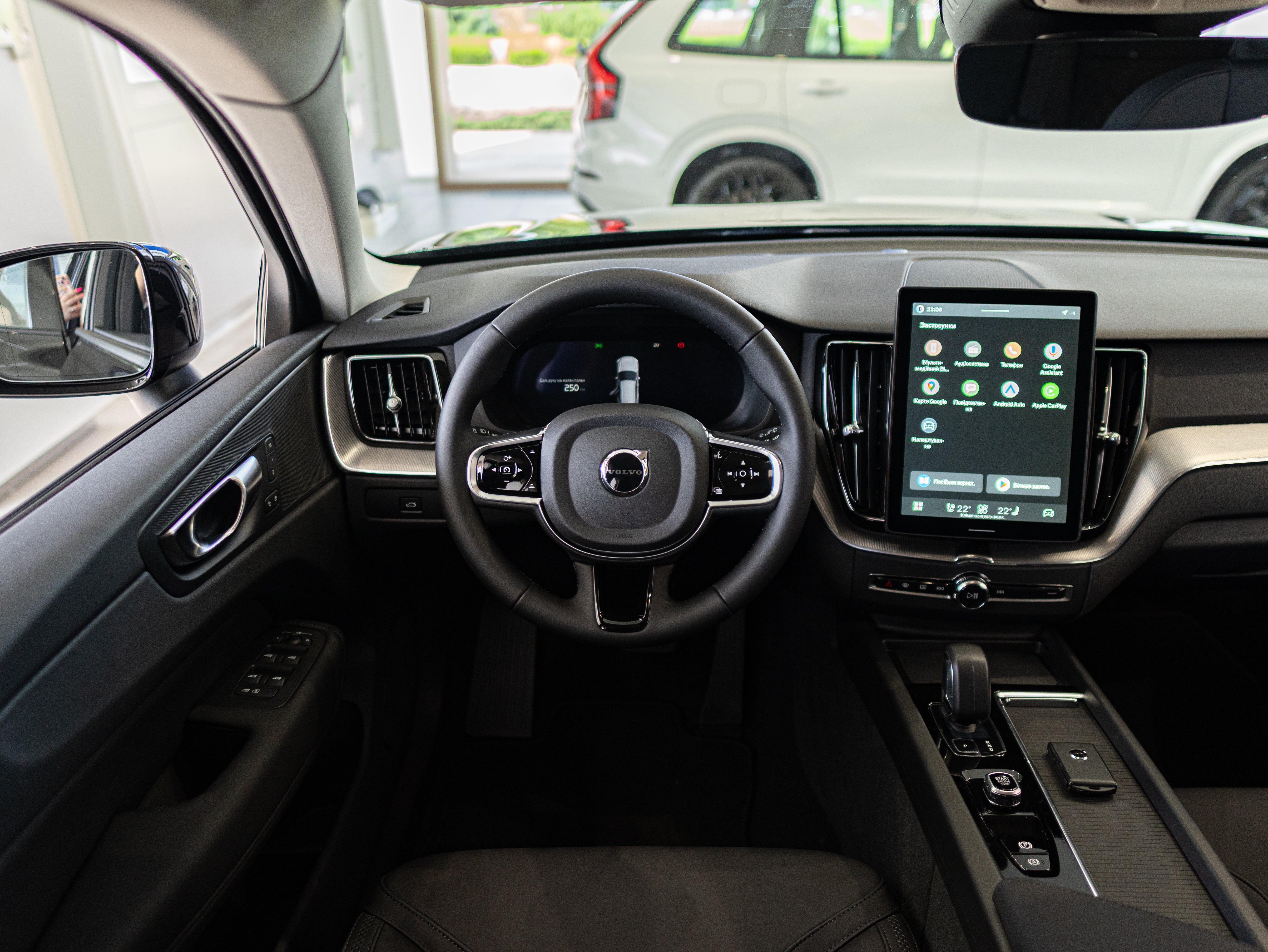 Volvo XC60 B5 Core Onyx Black - Charcoal/Vinyl5/Charcoal 2026