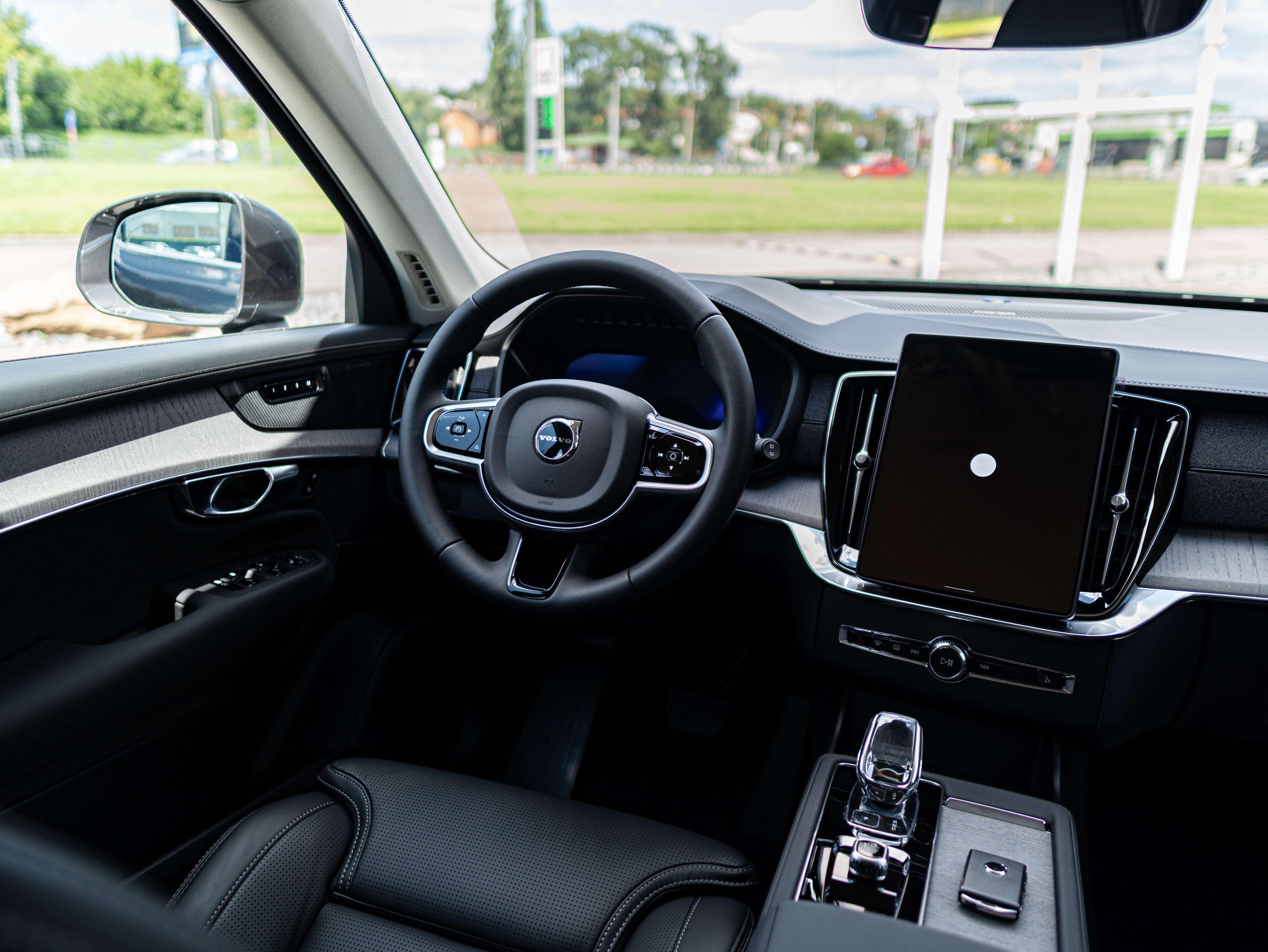 Volvo XC90 B5 Plus Bright Platinum Grey - Charcoal/Leac/Cardamom 2026