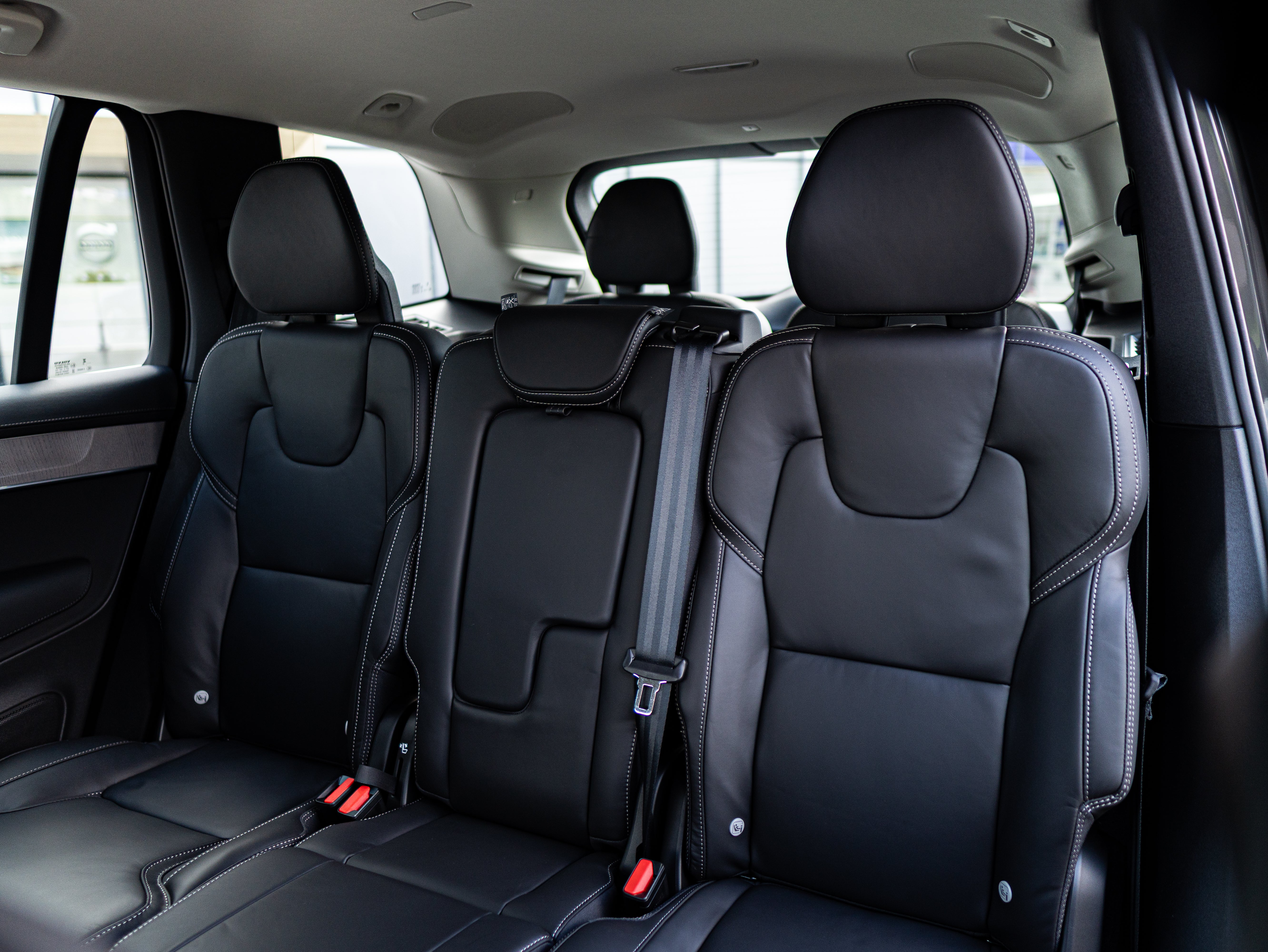 Volvo XC90 B5 Plus Bright Platinum Grey - Charcoal/Leac/Cardamom 2026