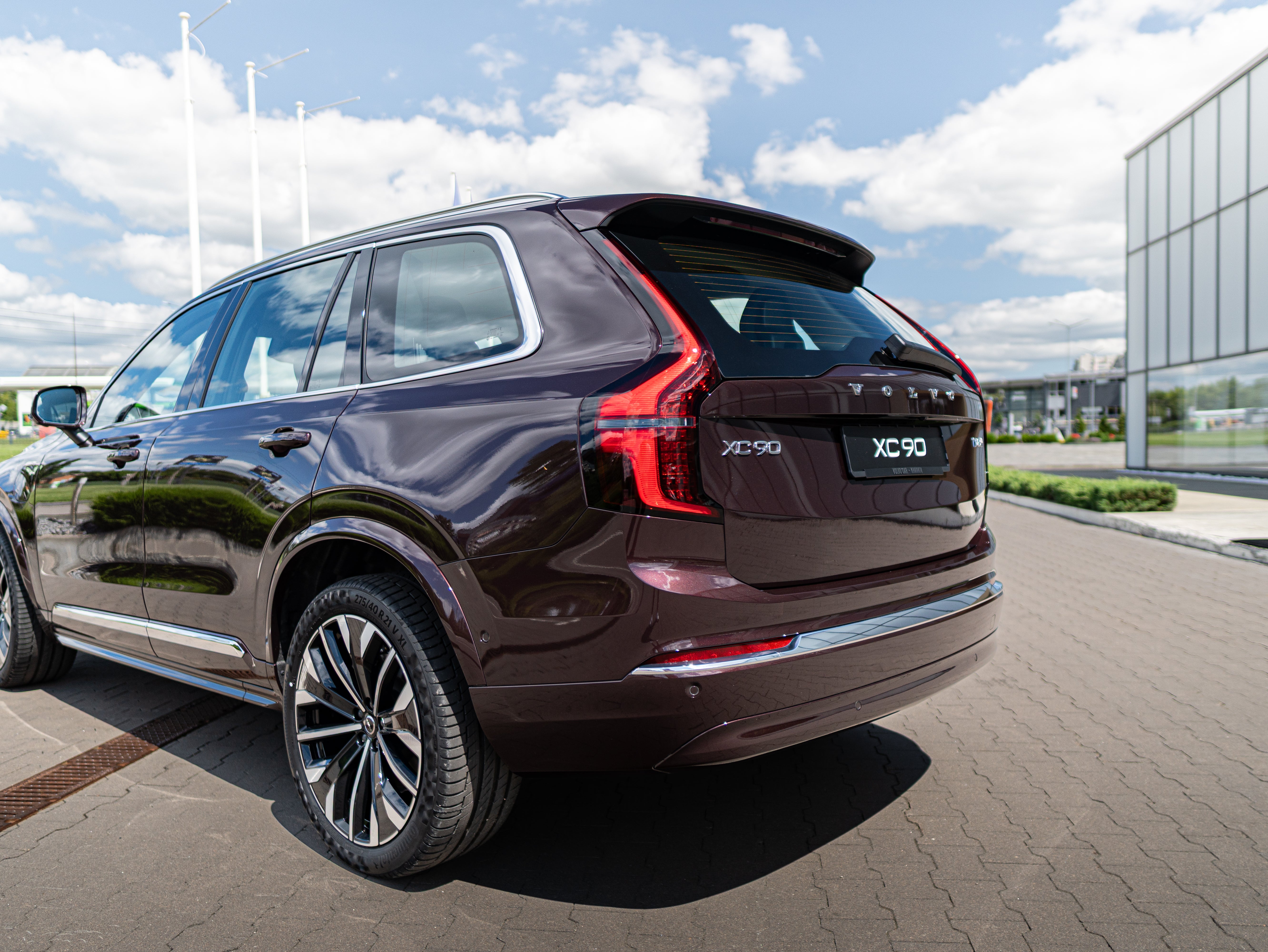 Volvo XC90 B5 Plus Bright Mulberry - Charcoal/Leac/Cardamom 2026