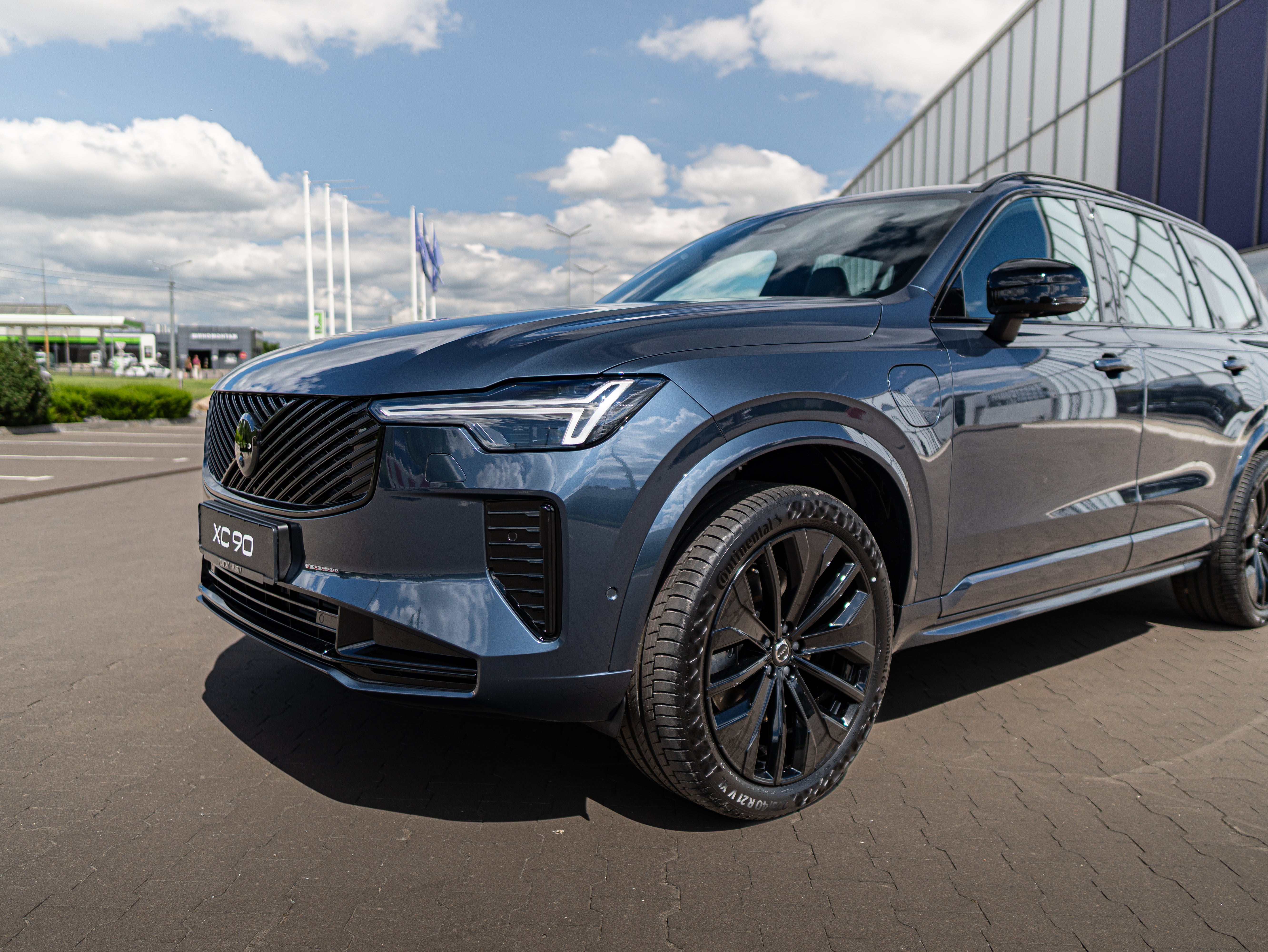 Volvo XC90 T8 Plus Black Edition Denim Blue - Charcoal/Leac/Cardamom 2026