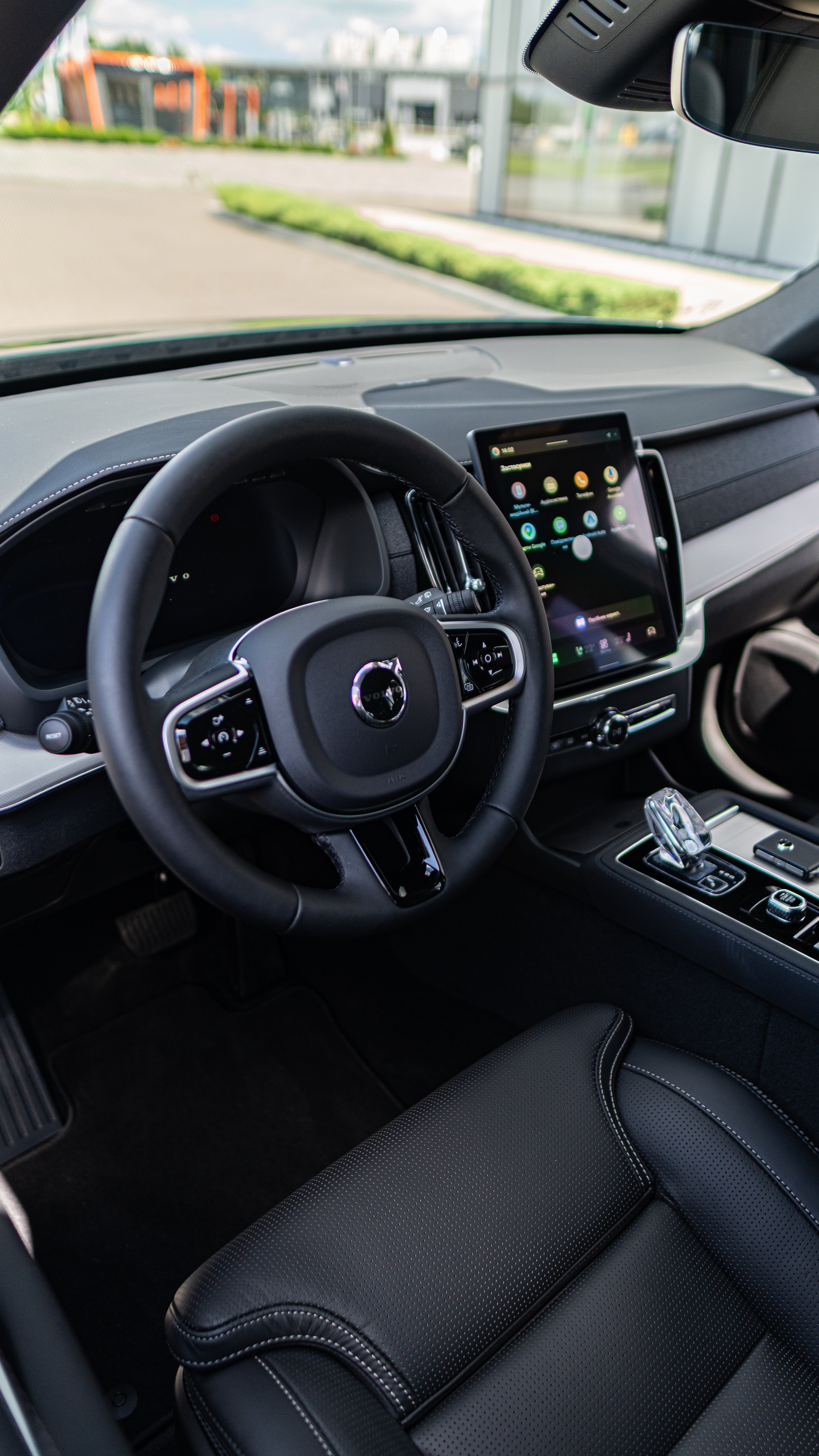 Volvo XC90 T8 Plus Black Edition Denim Blue - Charcoal/Leac/Cardamom 2026