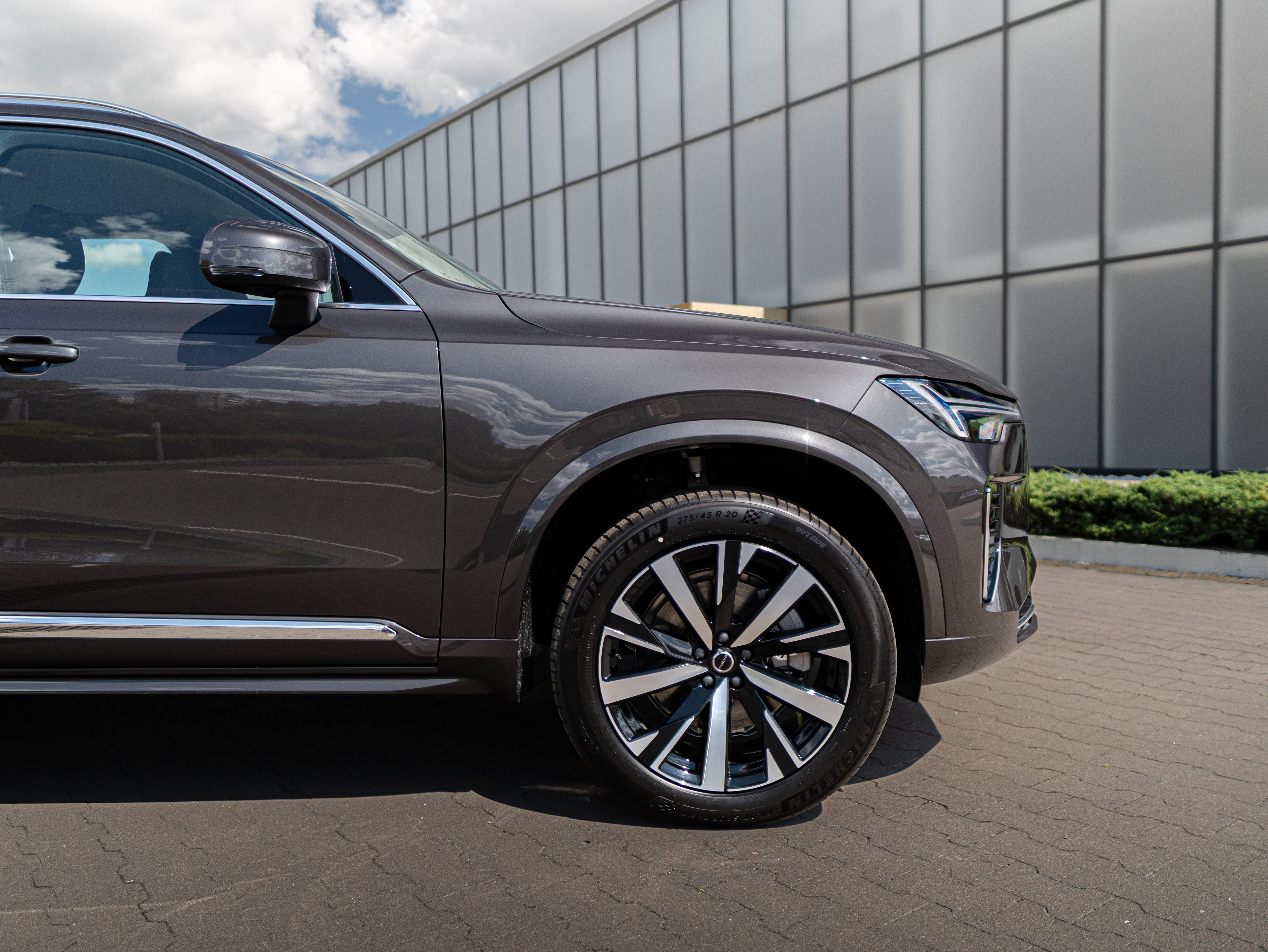 Volvo XC90 B5 Core Platinum Grey - Charcoal/Vinyl5/Charcoal 2026
