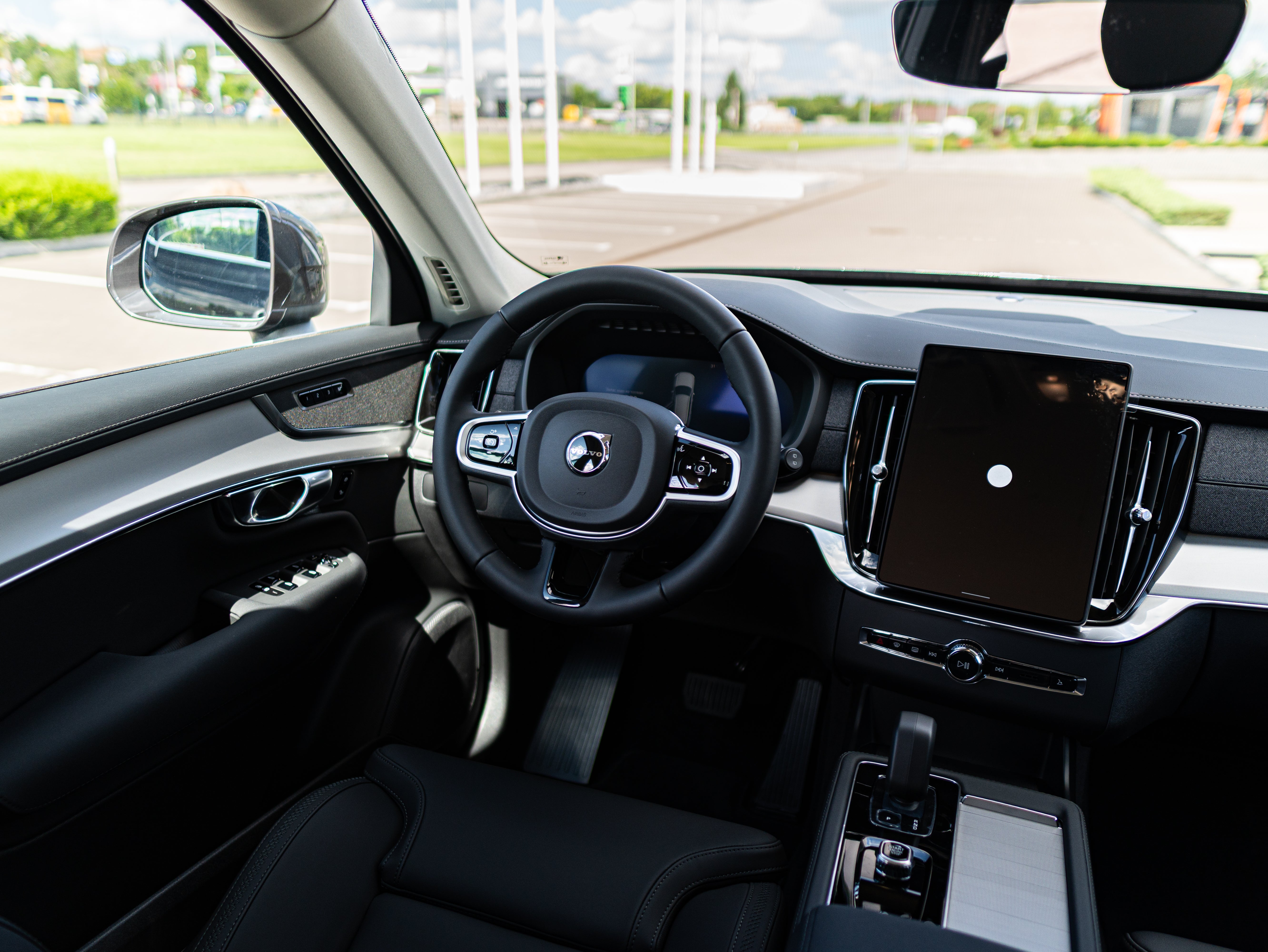 Volvo XC90 B5 Core Platinum Grey - Charcoal/Vinyl5/Charcoal 2026