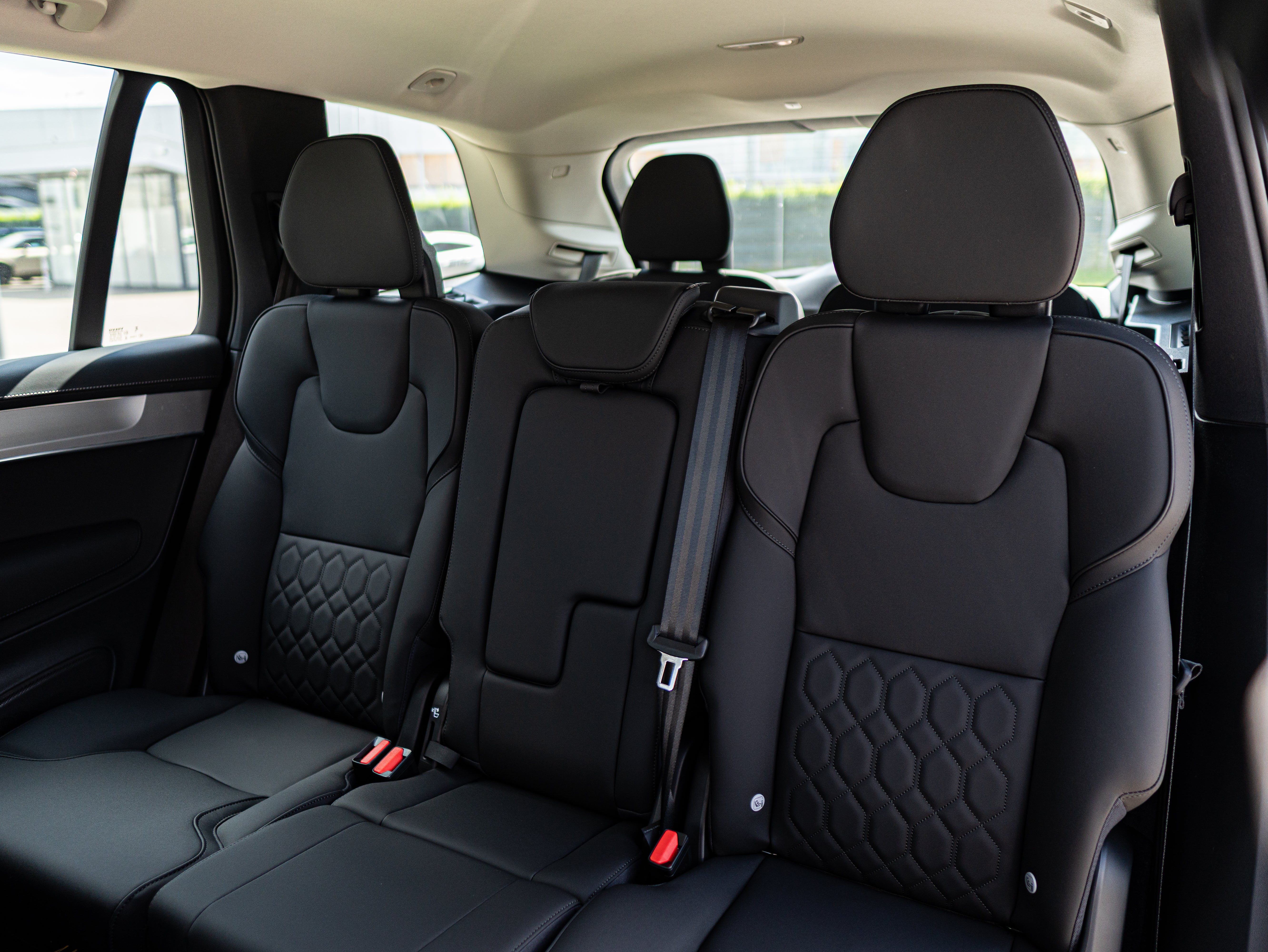 Volvo XC90 B5 Core Platinum Grey - Charcoal/Vinyl5/Charcoal 2026
