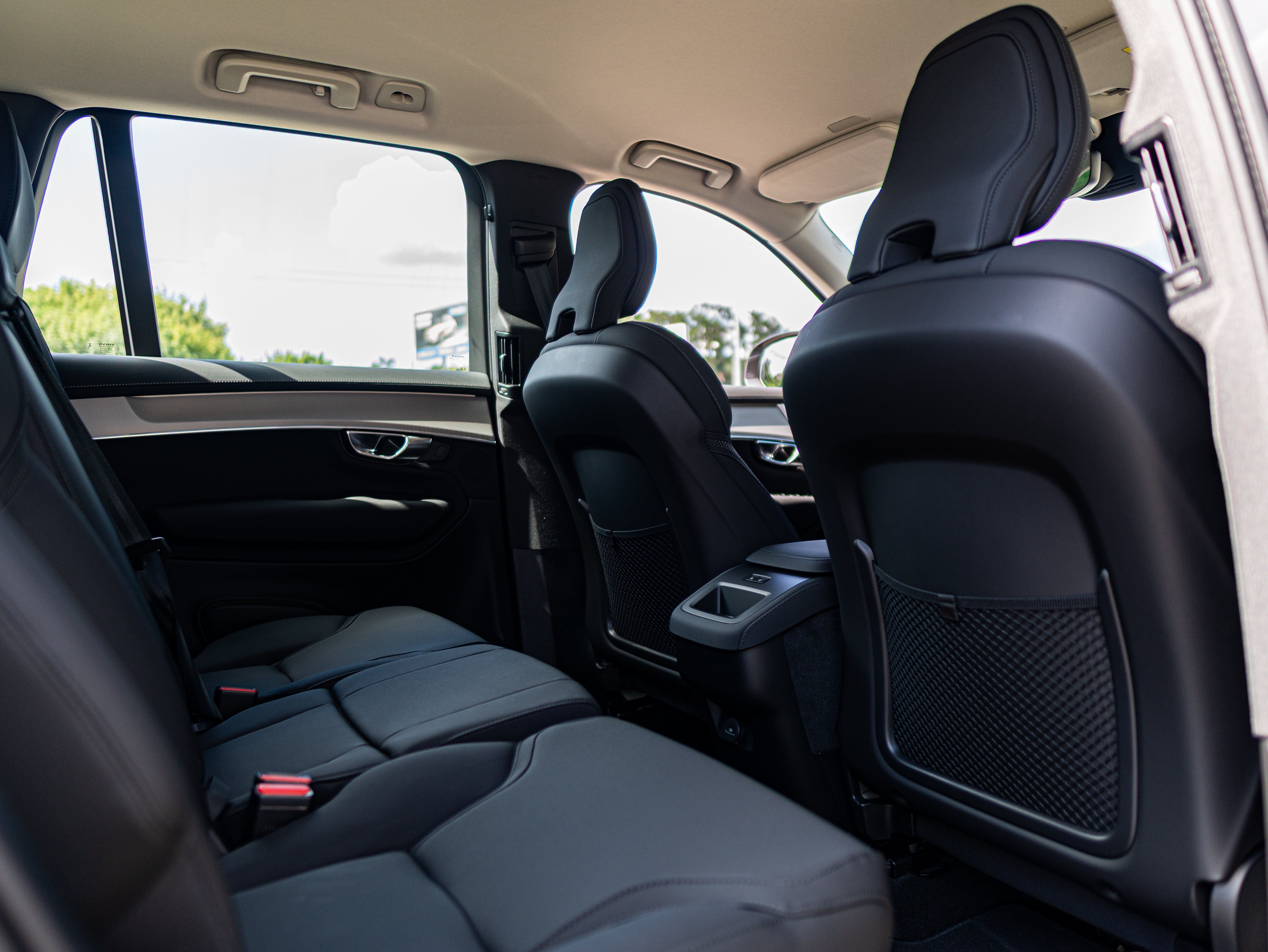 Volvo XC90 B5 Core Platinum Grey - Charcoal/Vinyl5/Charcoal 2026