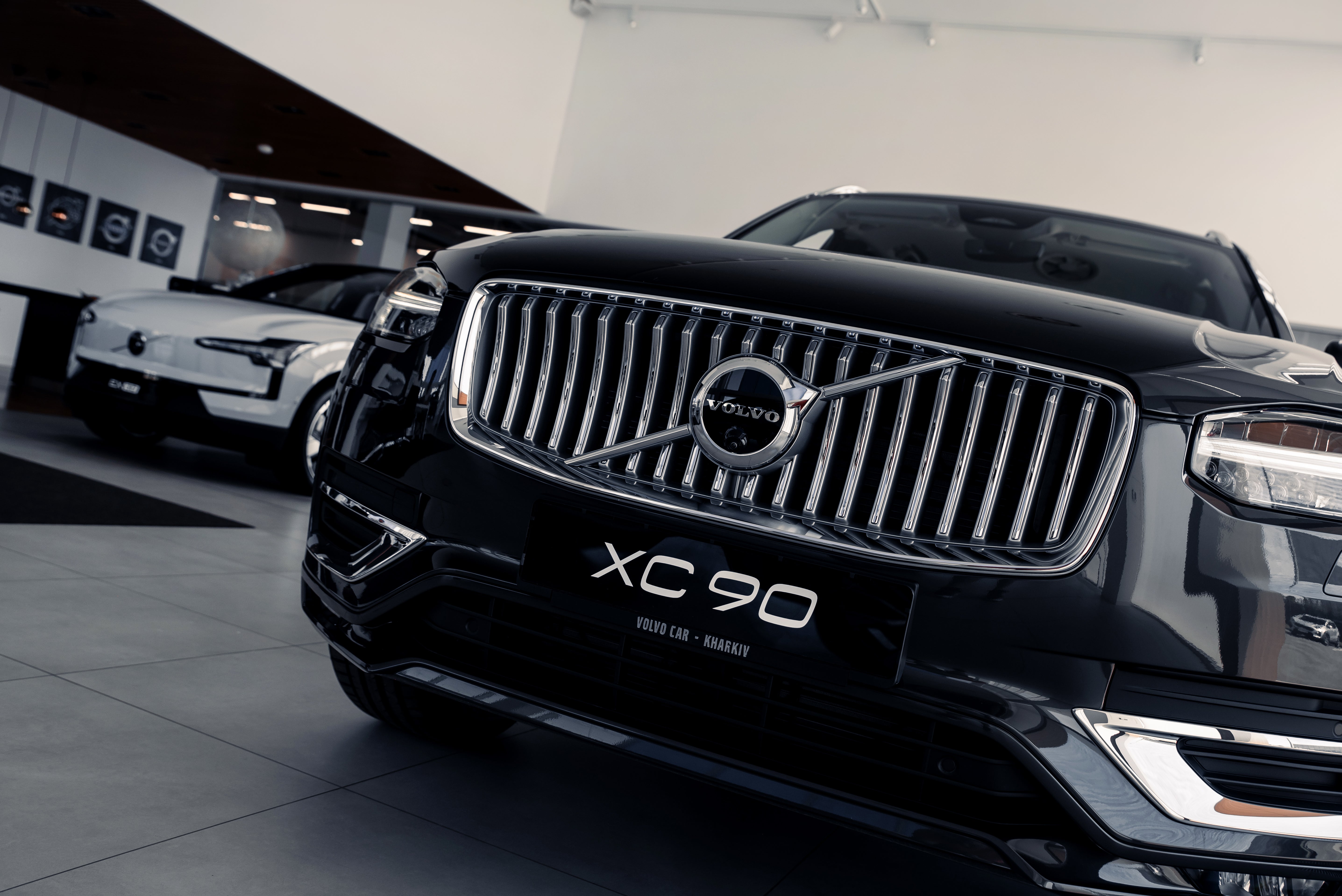 Volvo XC90 B5 Ultra Bright Onyx Black 2024